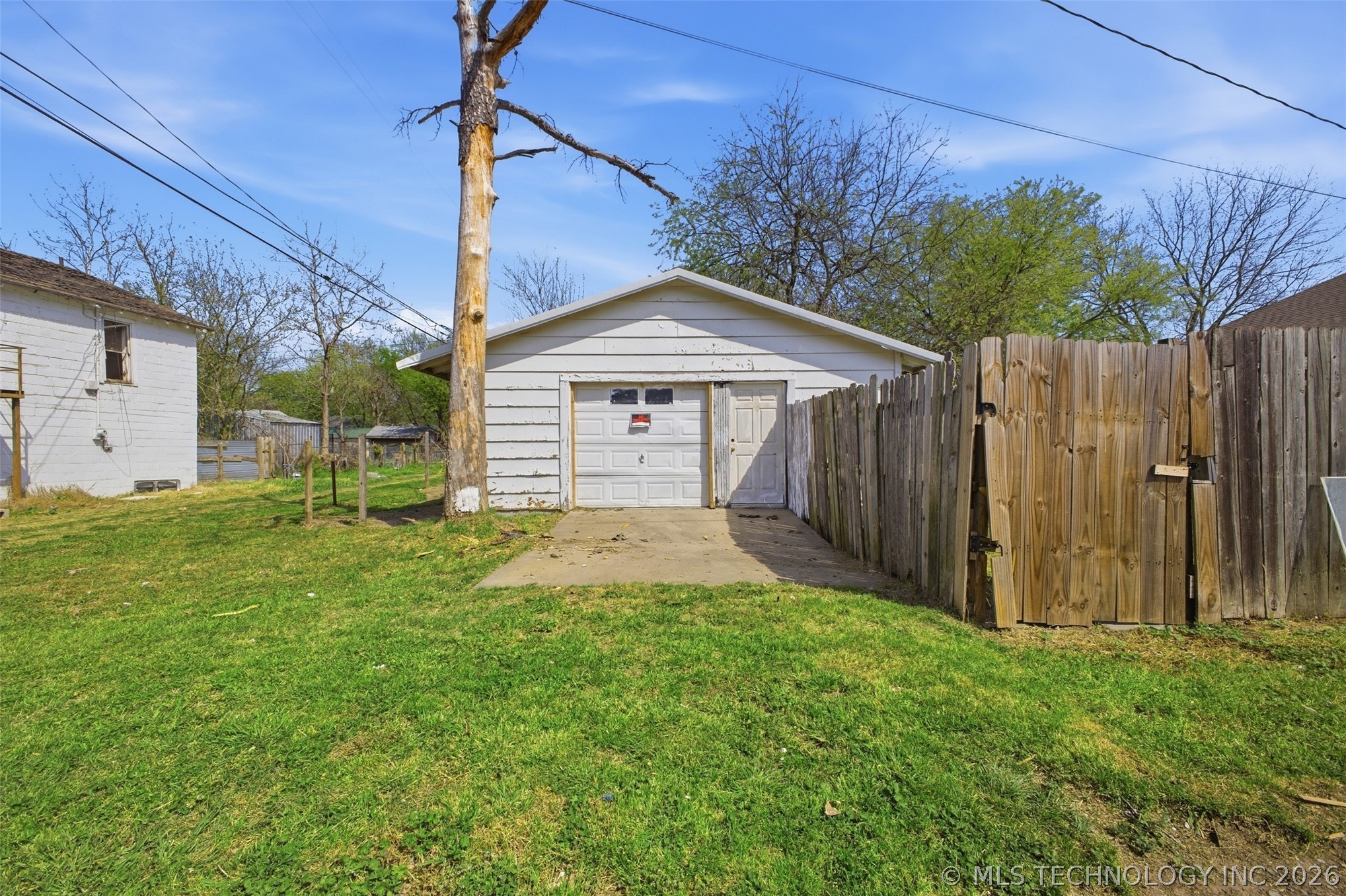 630 W 8th Ada OK 74820