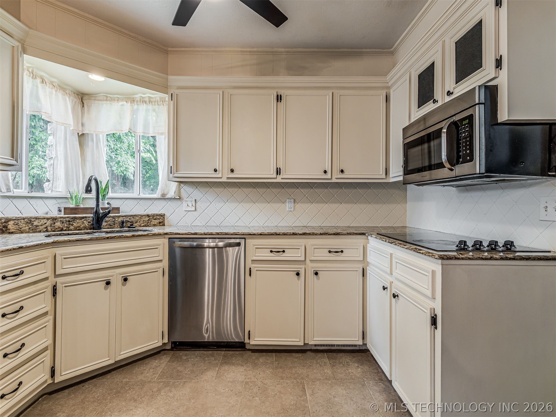 2703 S 112th Eastavenue Tulsa OK 74129