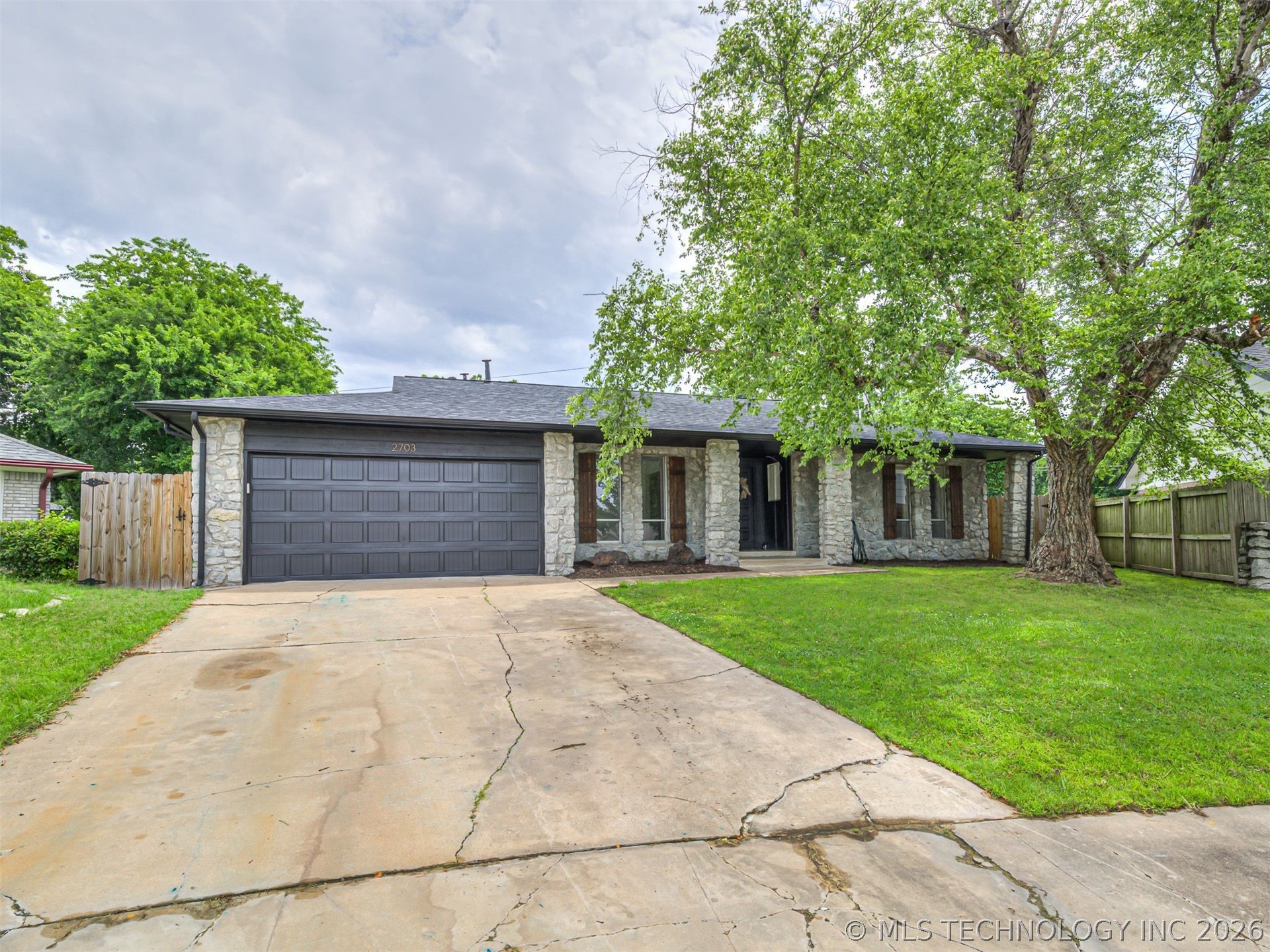 2703 S 112th Eastavenue Tulsa OK 74129