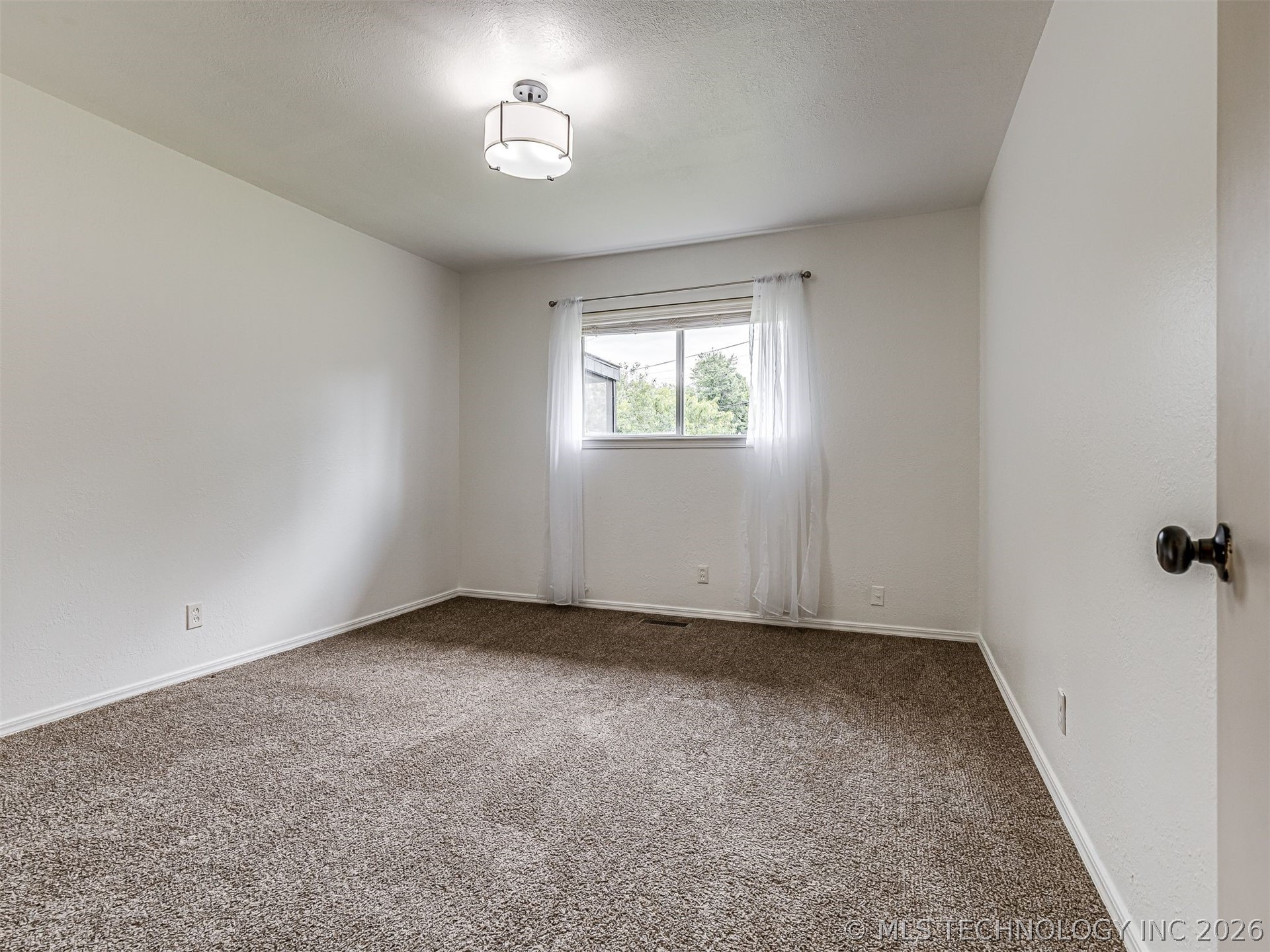 2703 S 112th Eastavenue Tulsa OK 74129
