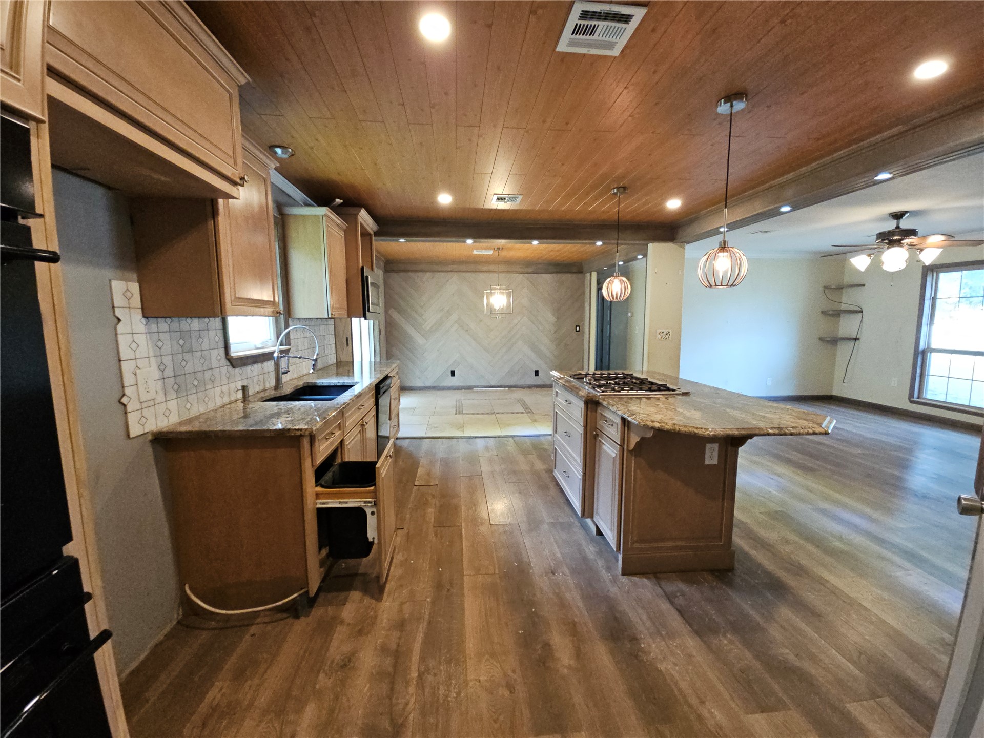 409 W 4th Avenue Bristow OK 74010