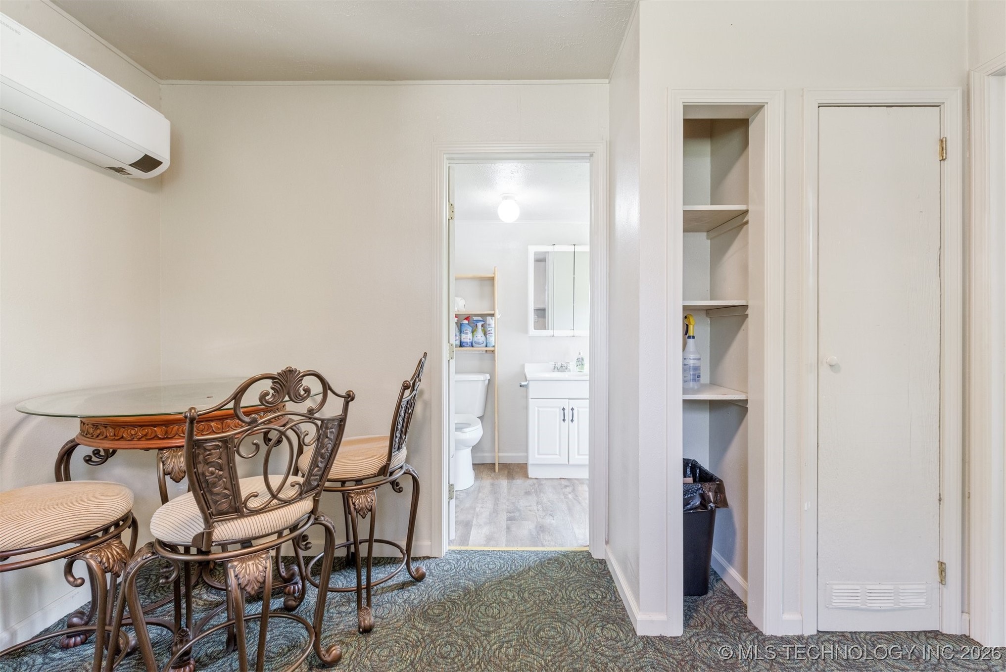 210 E Redwood Street Coweta OK 74429