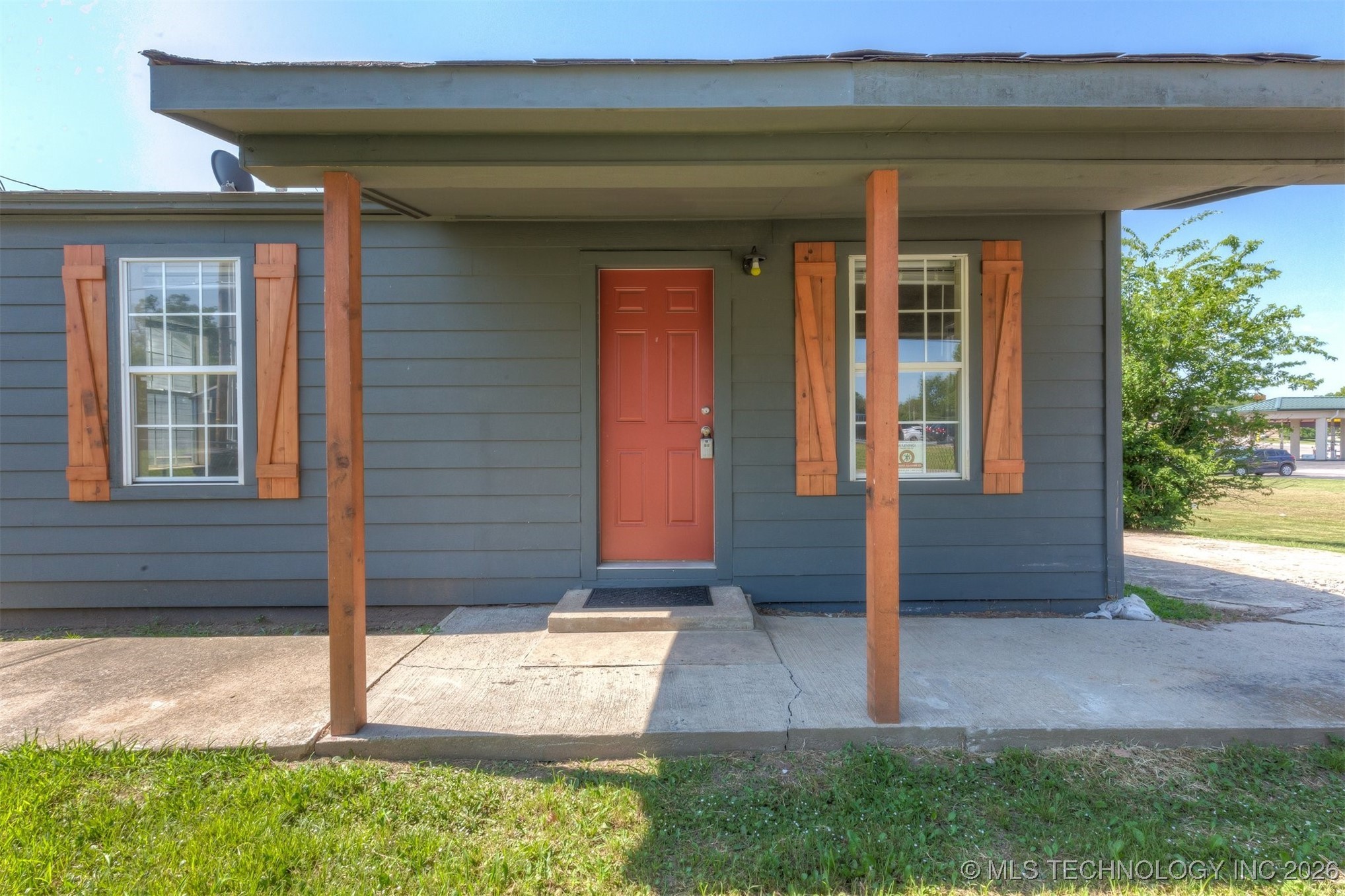 210 E Redwood Street Coweta OK 74429