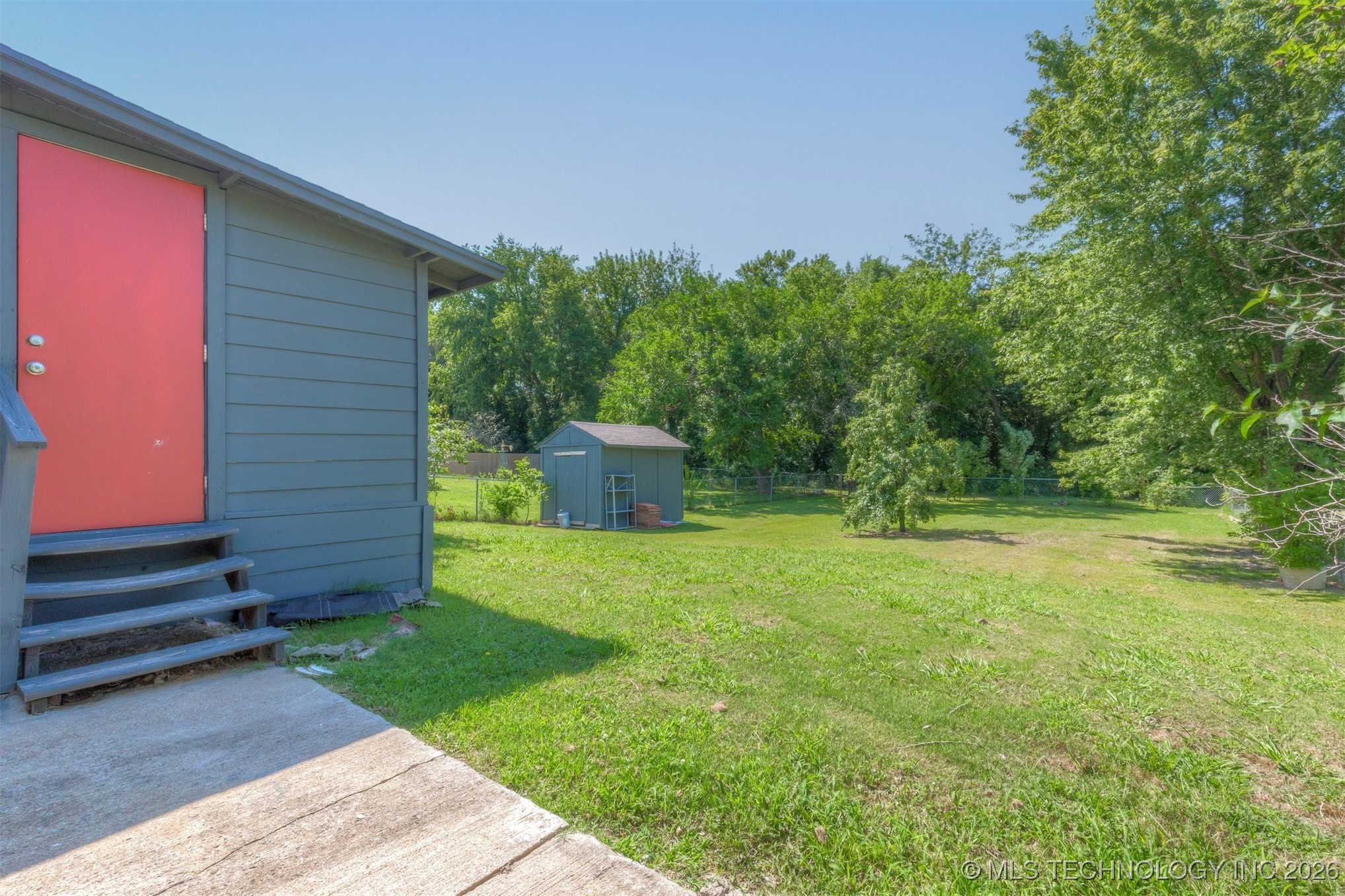 210 E Redwood Street Coweta OK 74429
