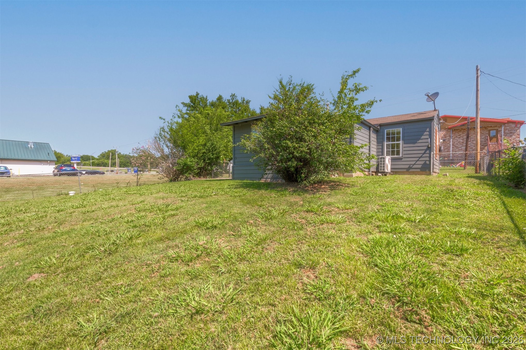 210 E Redwood Street Coweta OK 74429