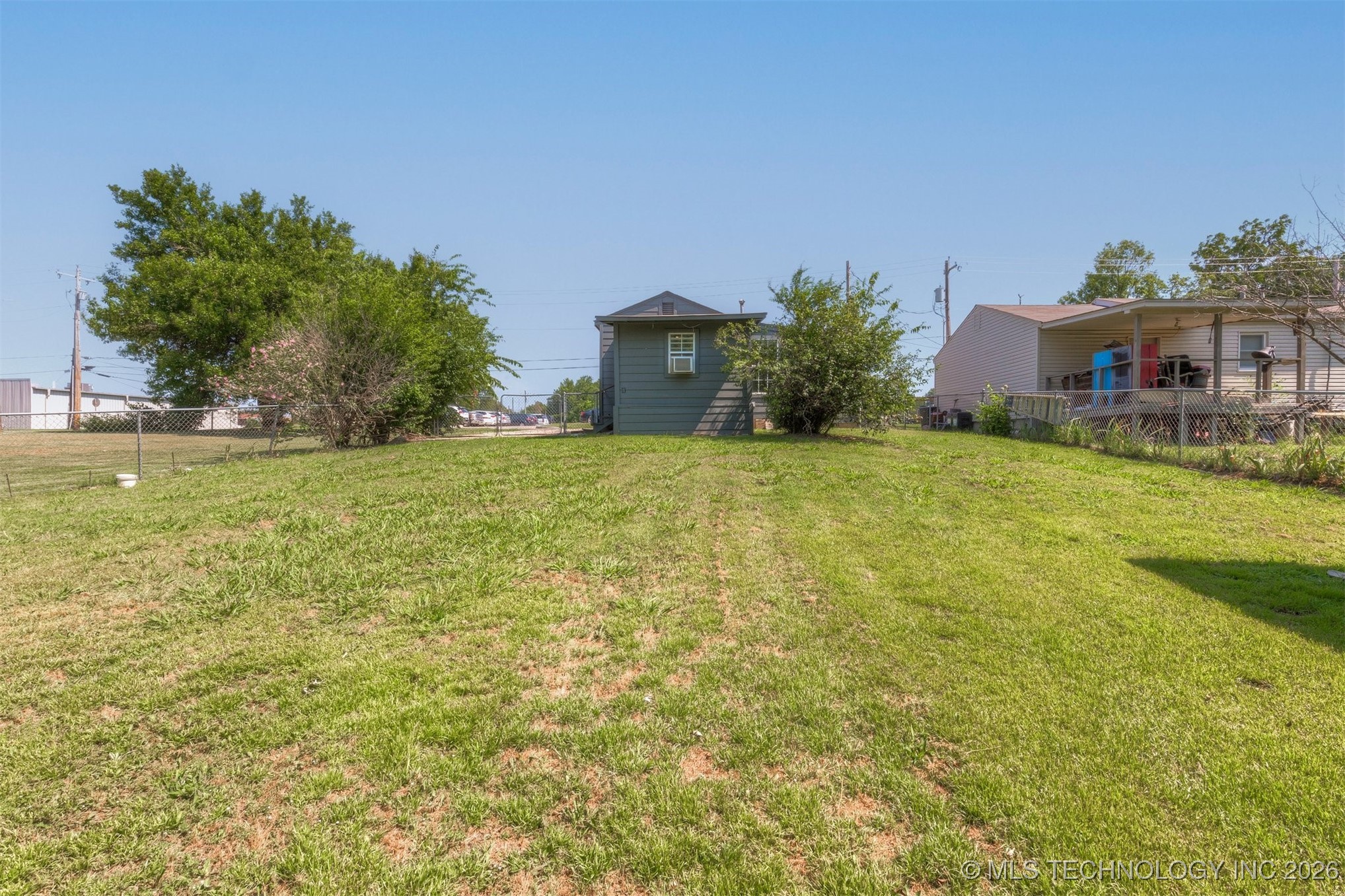 210 E Redwood Street Coweta OK 74429