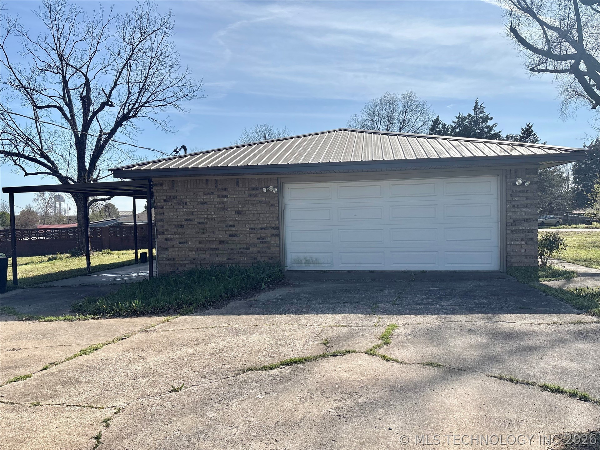 900 SW 3rd Street Checotah OK 74426