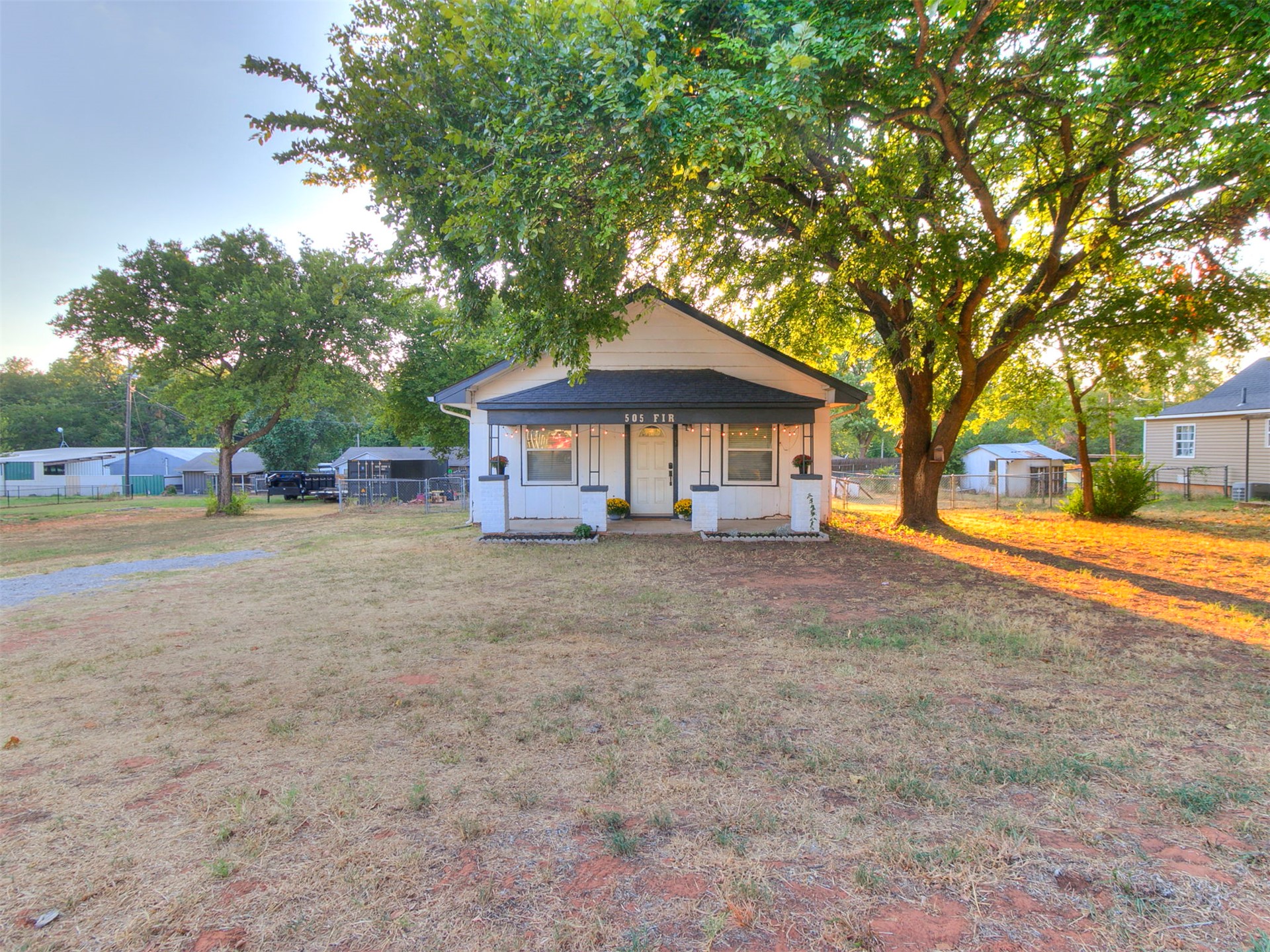 505 Fir Street Wellston OK 74881