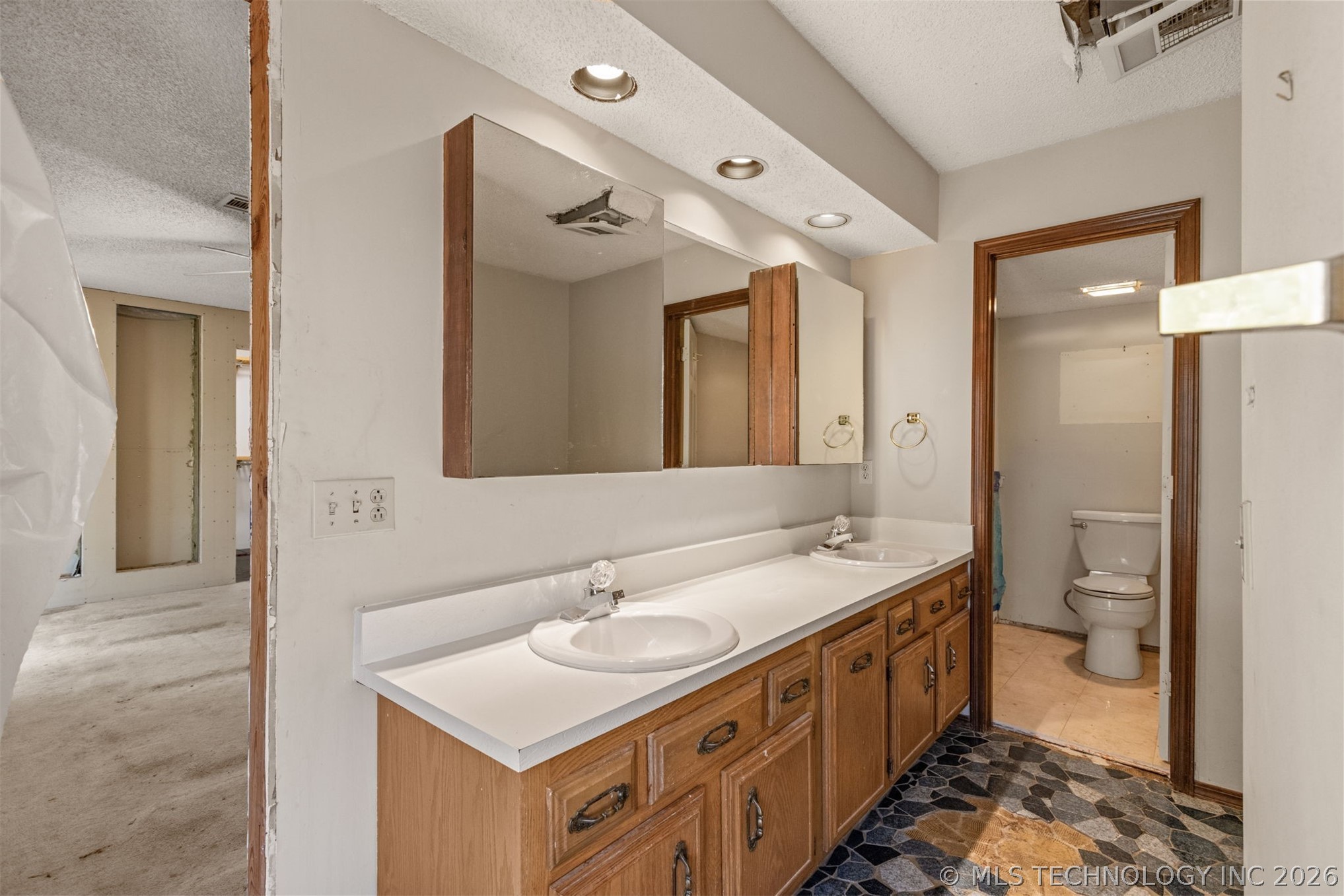 4929 E 114th Place Tulsa OK 74137