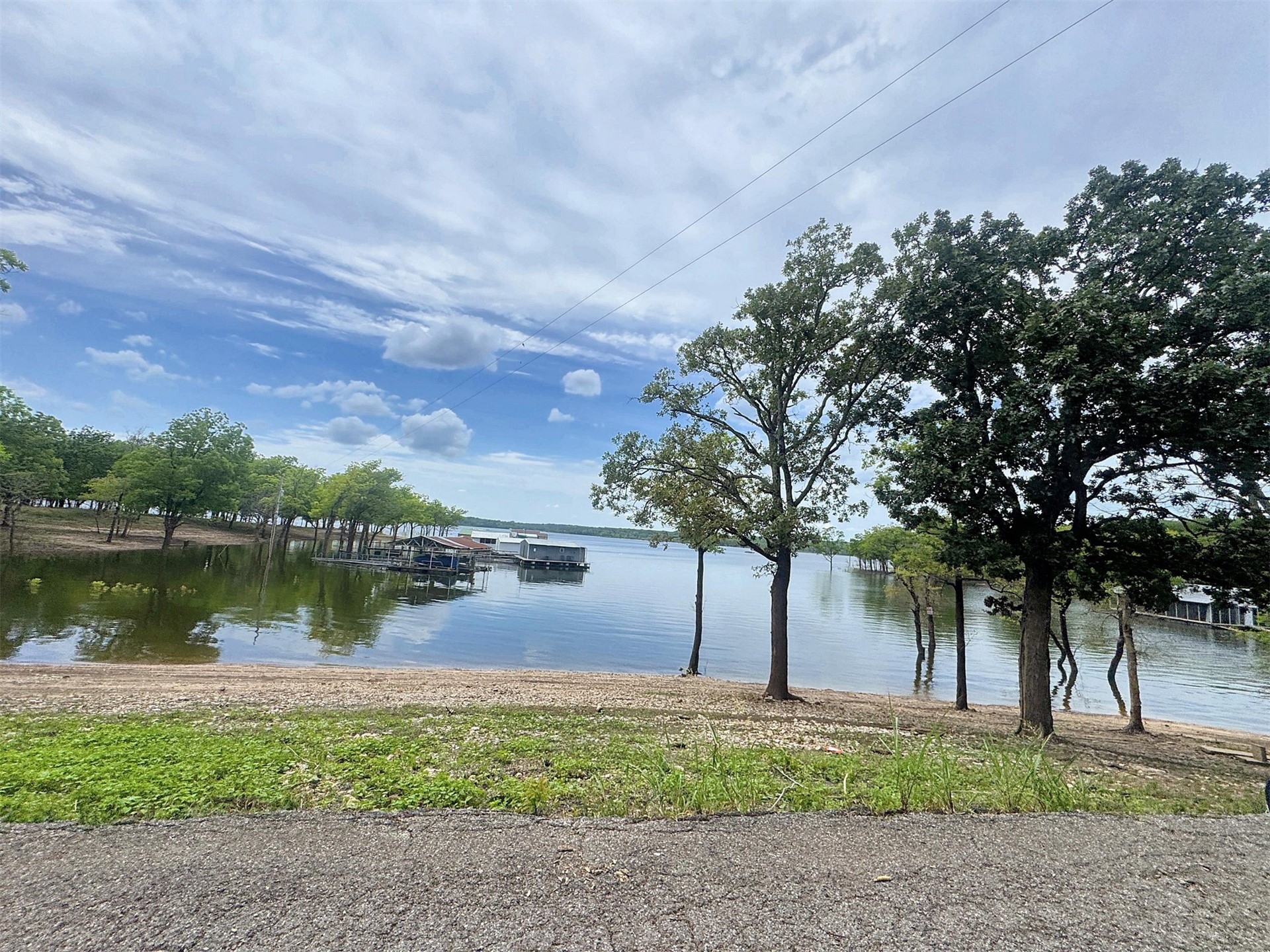 3278 W Southern Avenue Hulbert OK 74441