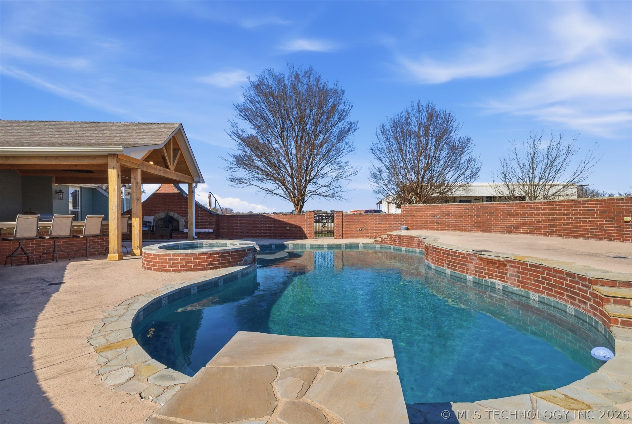 6501 E 370 Road Oologah OK 74053