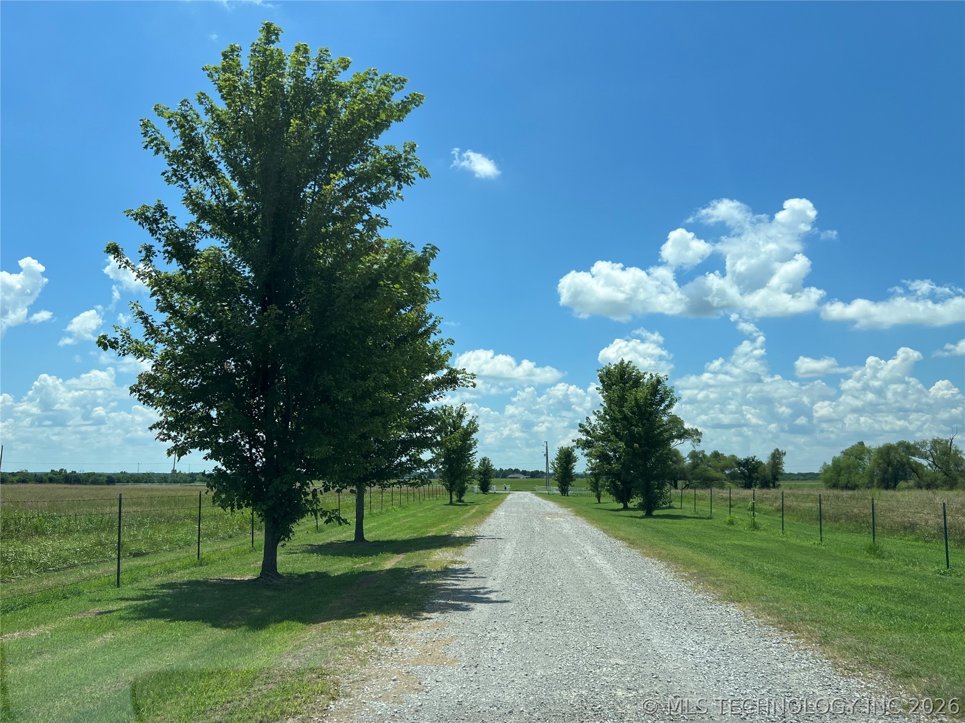 6501 E 370 Road Oologah OK 74053