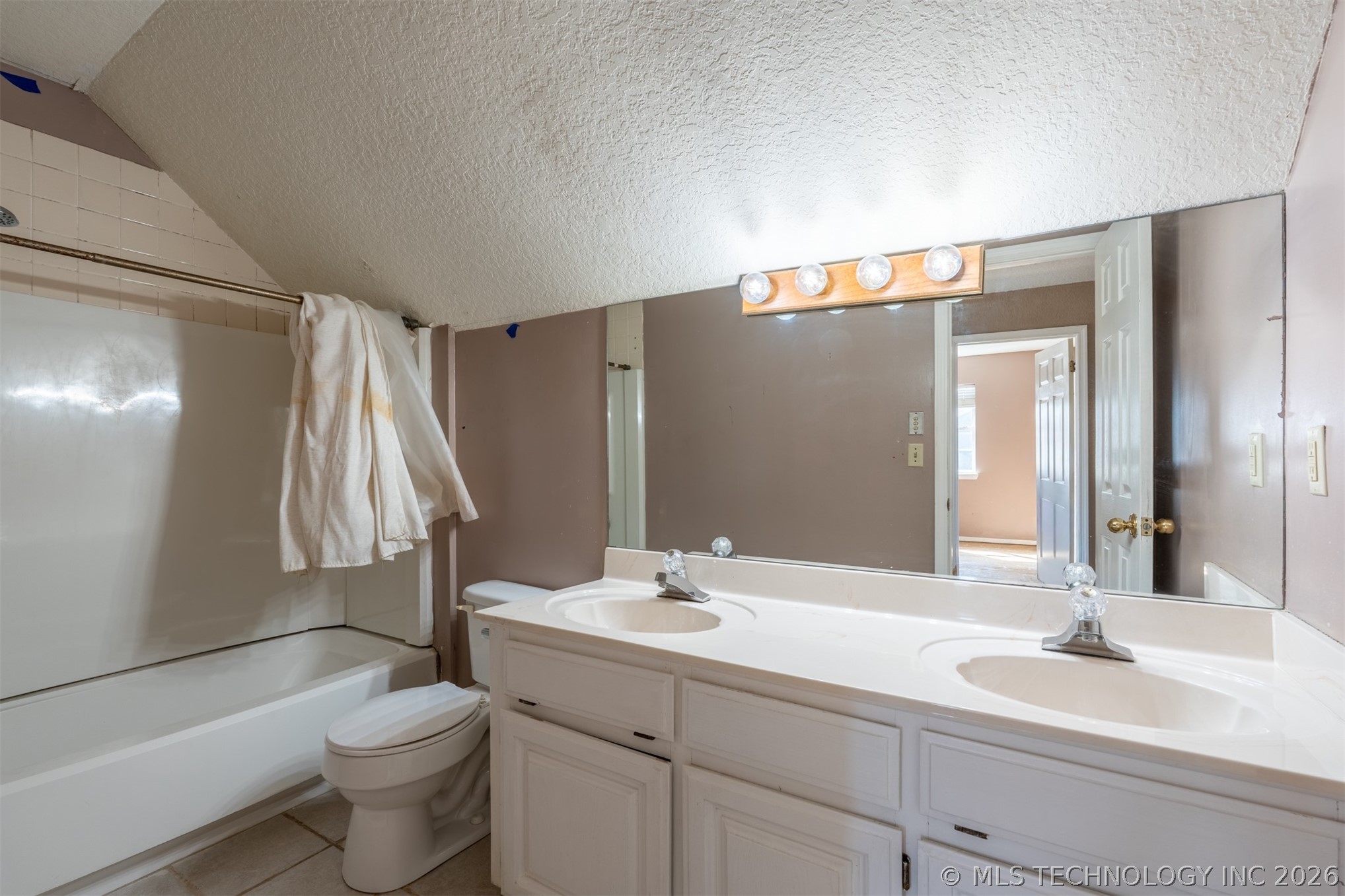 18641 Woodbriar Lane Catoosa OK 74015