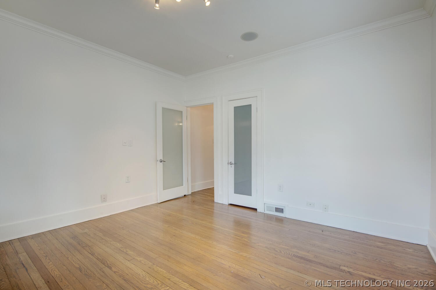1735 S Yorktown Avenue Tulsa OK 74104