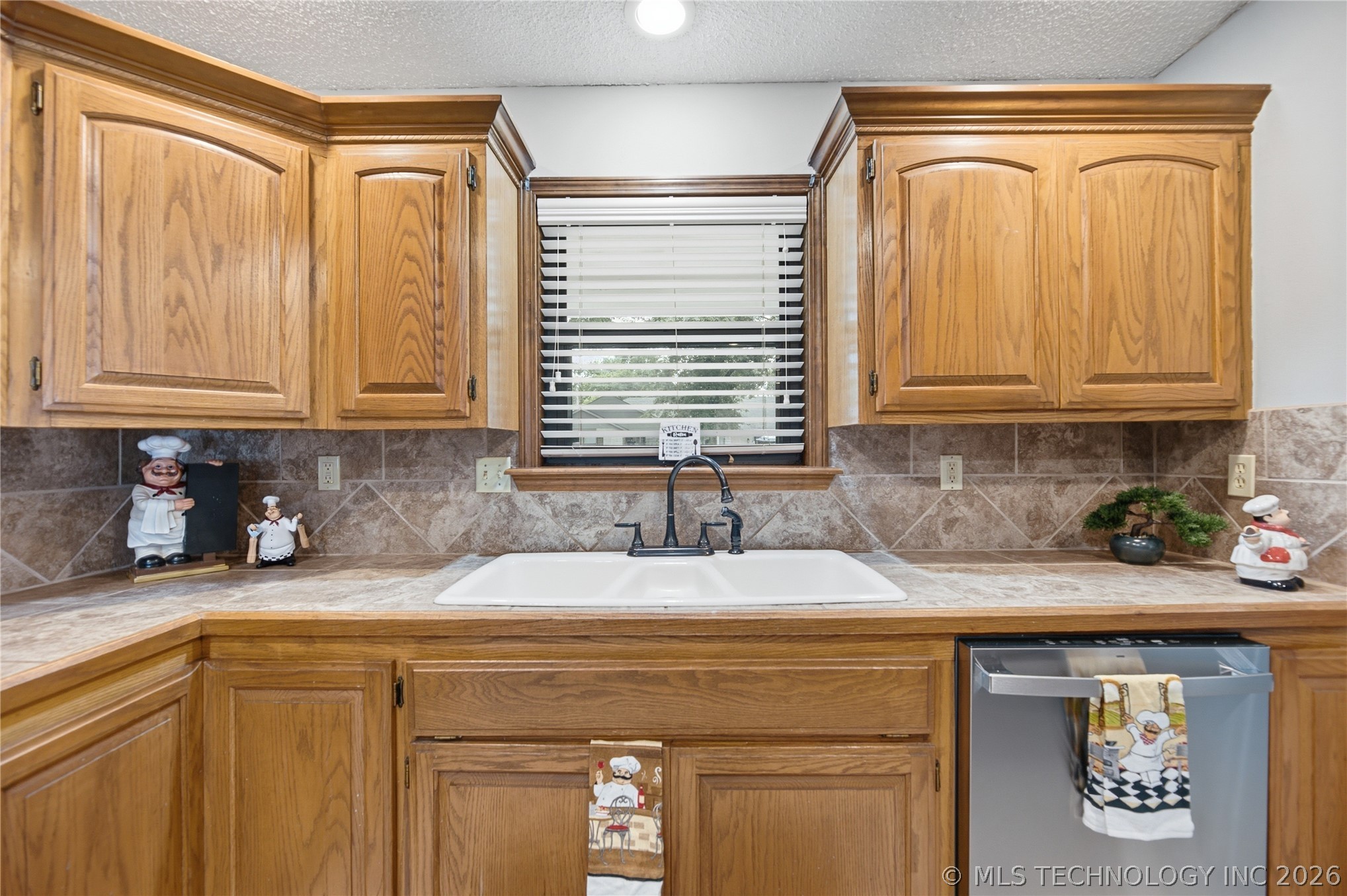 1608 S Marietta Street Pryor OK 74361