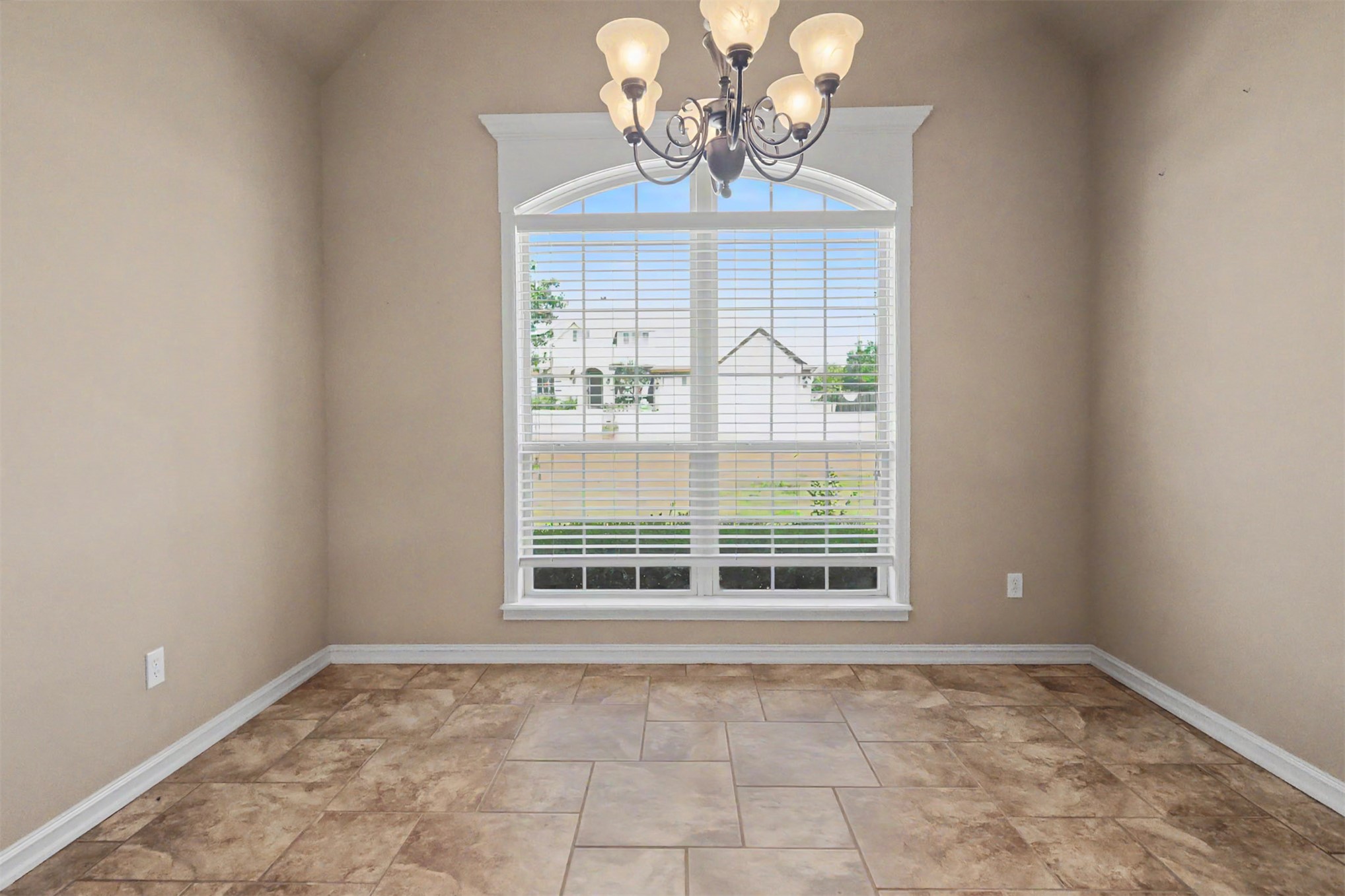 810 S Tallchief Avenue Skiatook OK 74070
