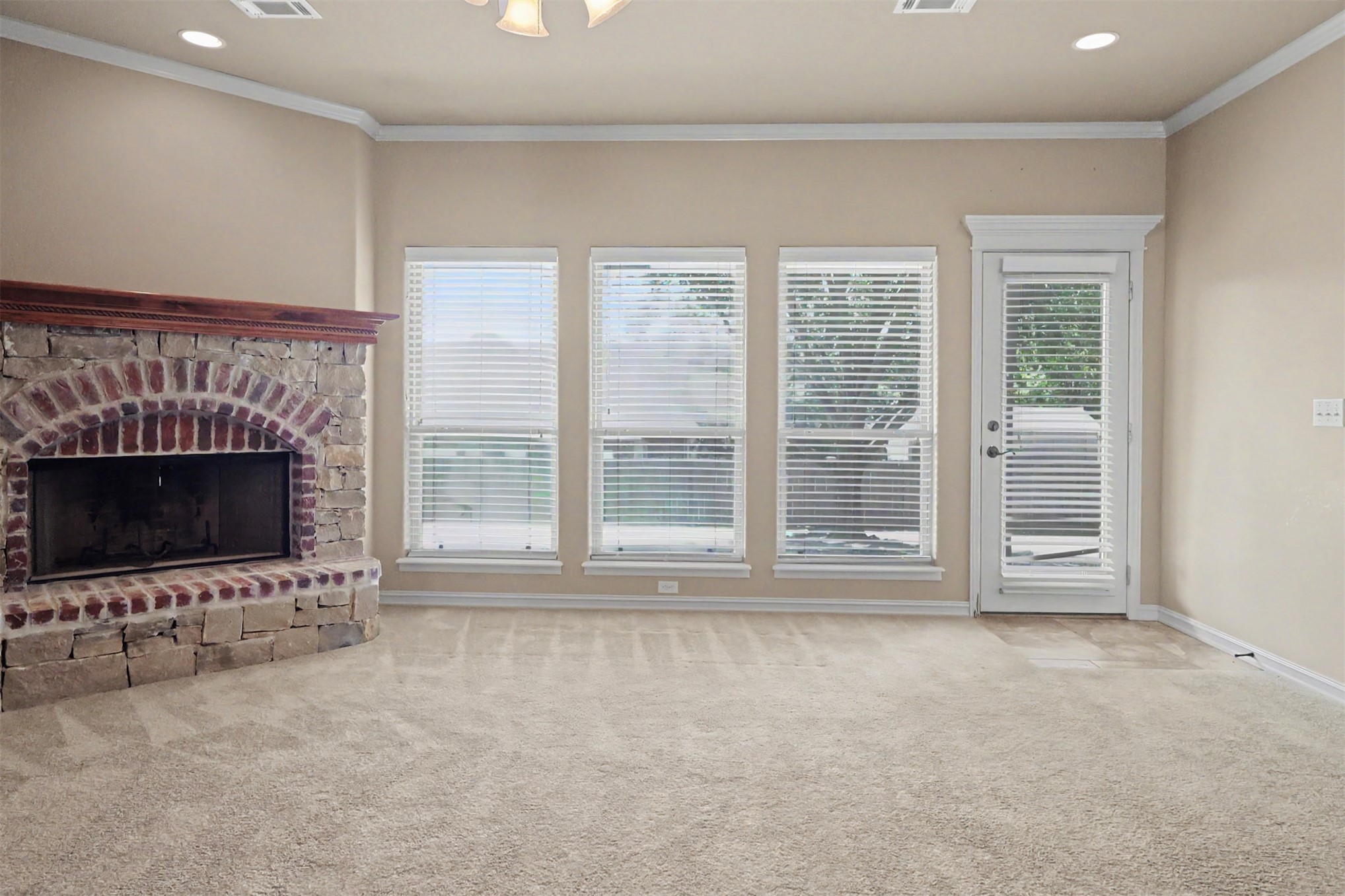 810 S Tallchief Avenue Skiatook OK 74070
