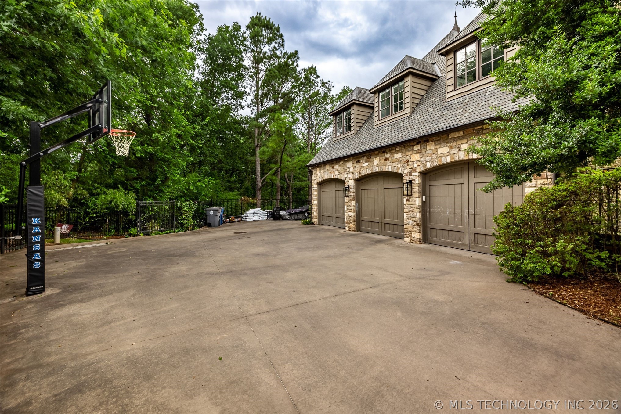 11660 S Hudson Court Tulsa OK 74137