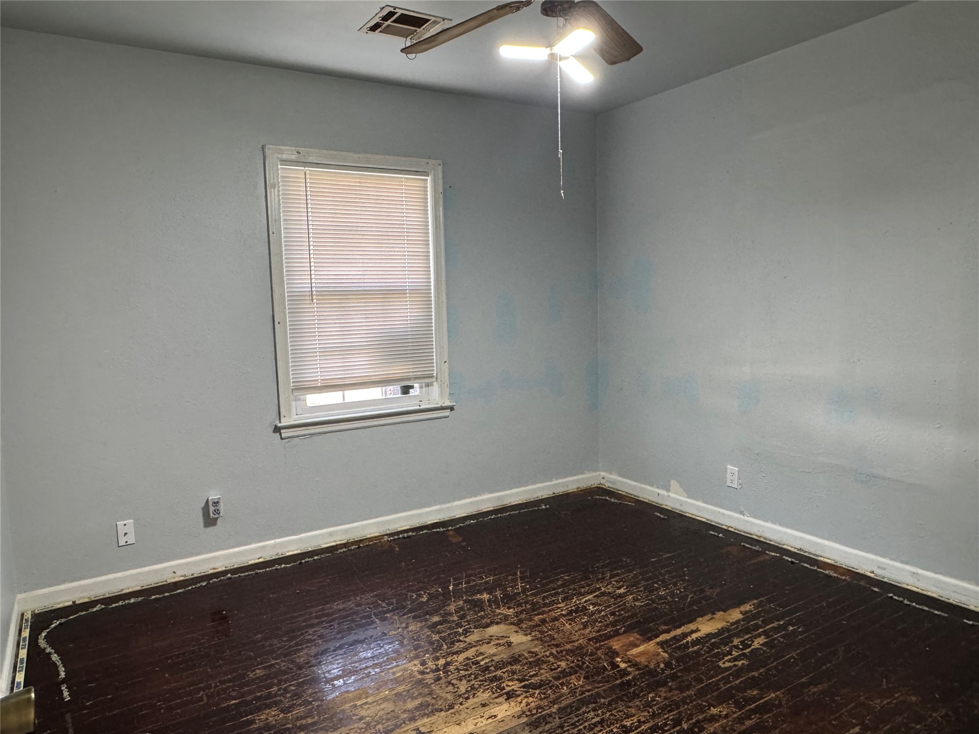 1633 SW Jennings Avenue Bartlesville OK 74003