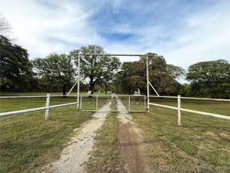 2976 Anshultz Road Wilson OK 73463