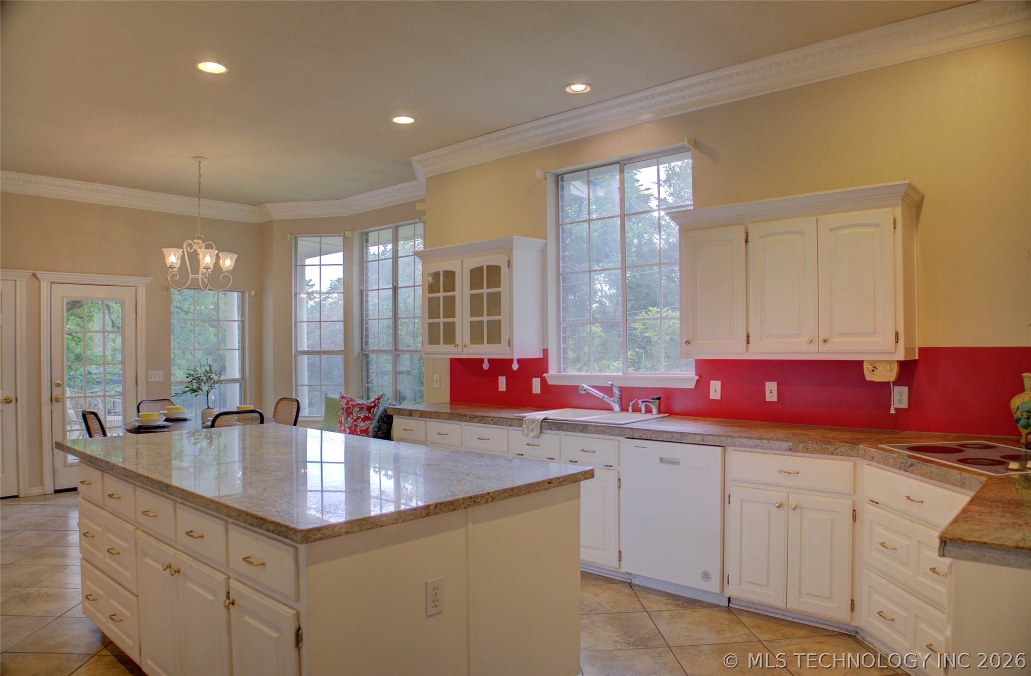 1818 E Lee Avenue Sapulpa OK 74066