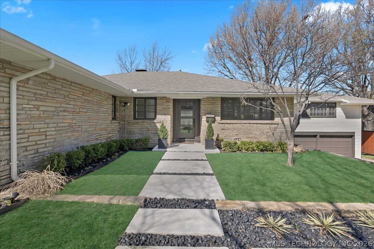 3138 S Zunis Place Tulsa OK 74105