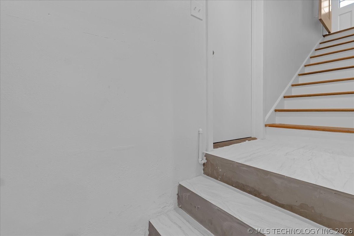 3138 S Zunis Place Tulsa OK 74105