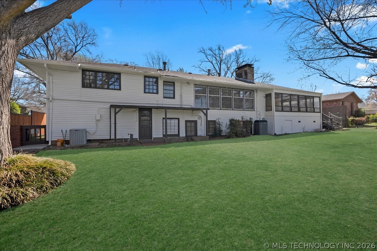 3138 S Zunis Place Tulsa OK 74105