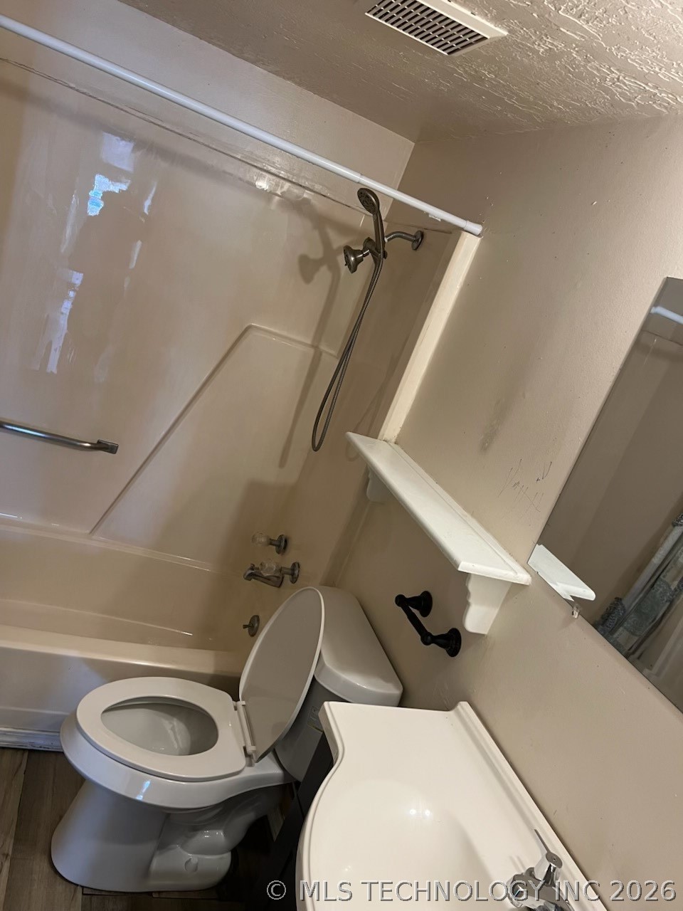 727 E 6th Ada OK 74820
