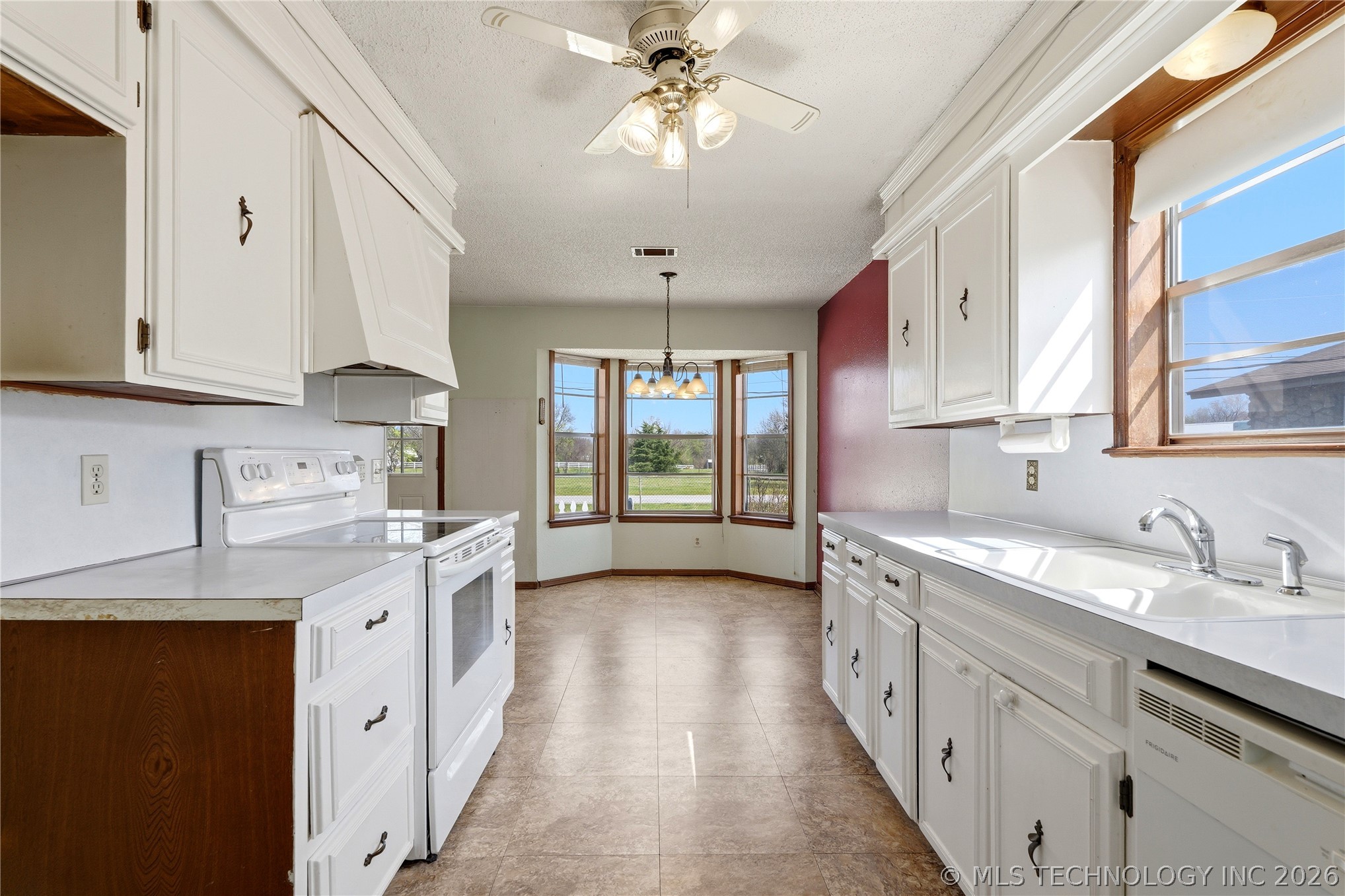 1204 SW 12th Place Wagoner OK 74467