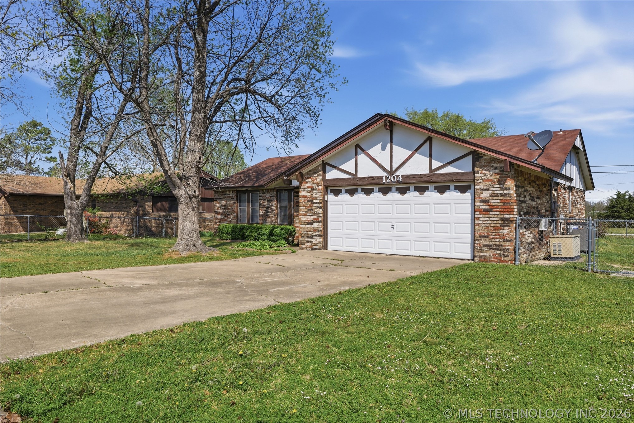 1204 SW 12th Place Wagoner OK 74467