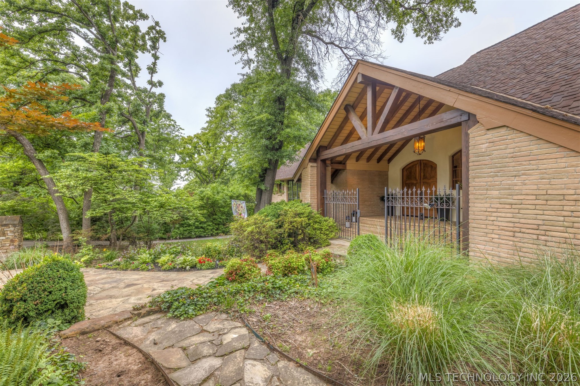 2707 E 67th Place Tulsa OK 74136