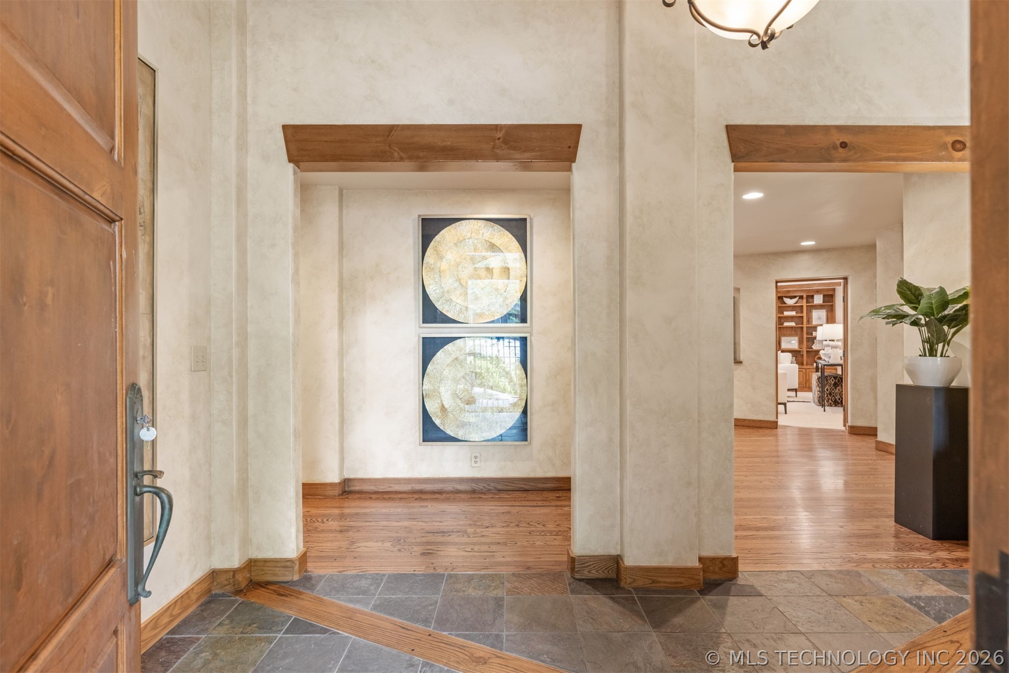 2707 E 67th Place Tulsa OK 74136
