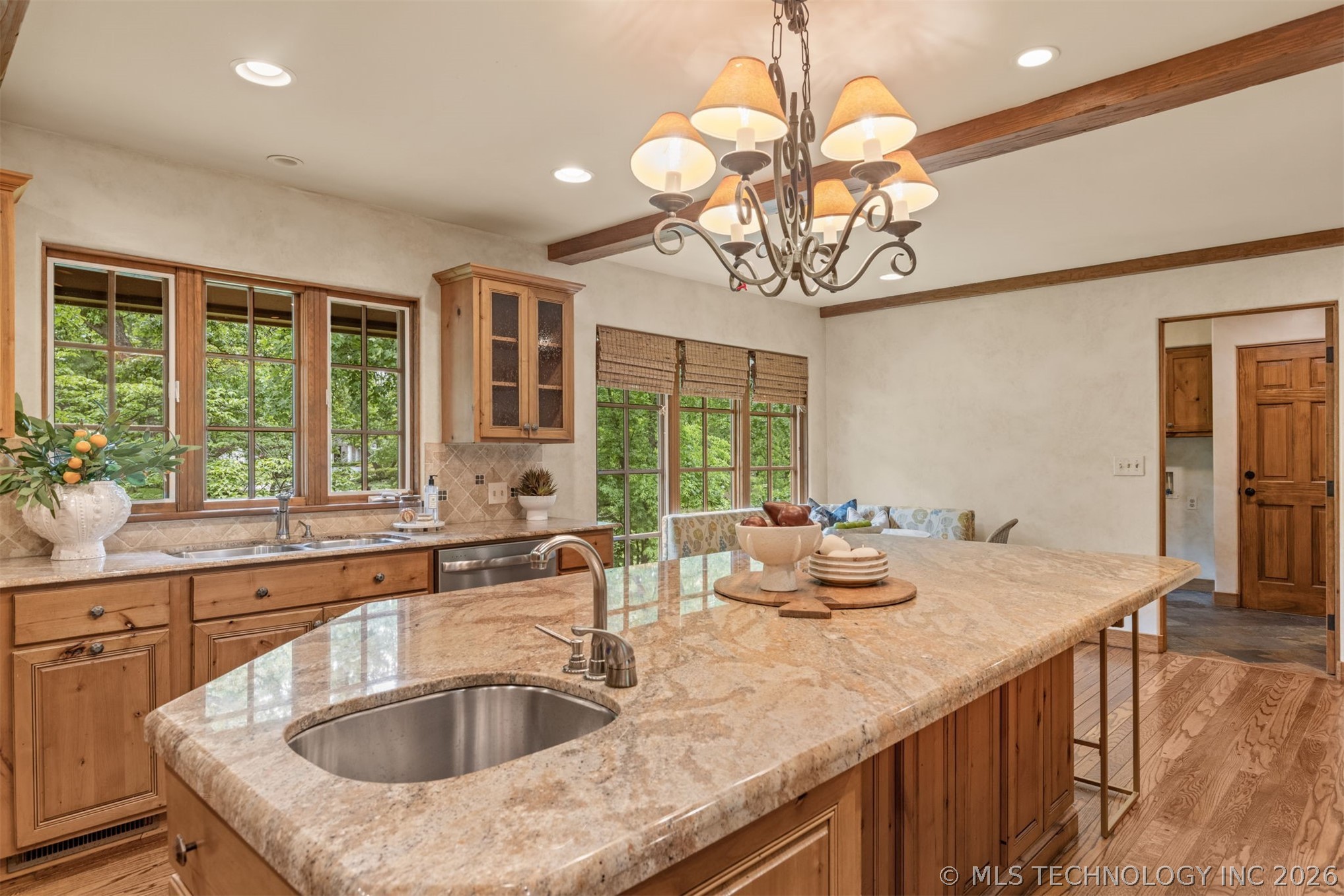 2707 E 67th Place Tulsa OK 74136