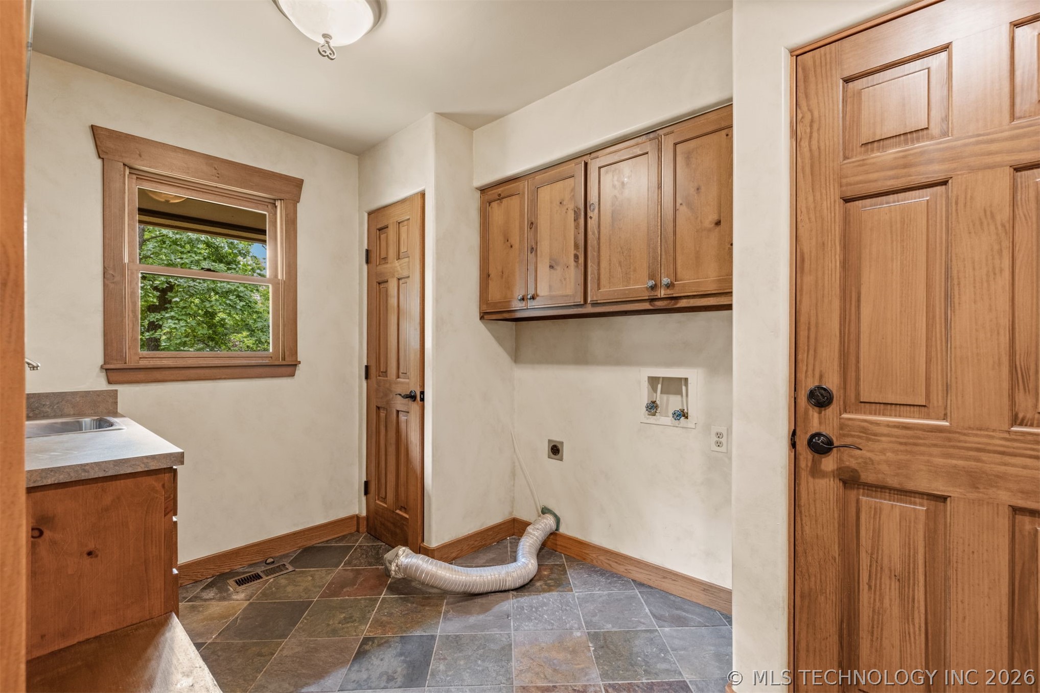 2707 E 67th Place Tulsa OK 74136