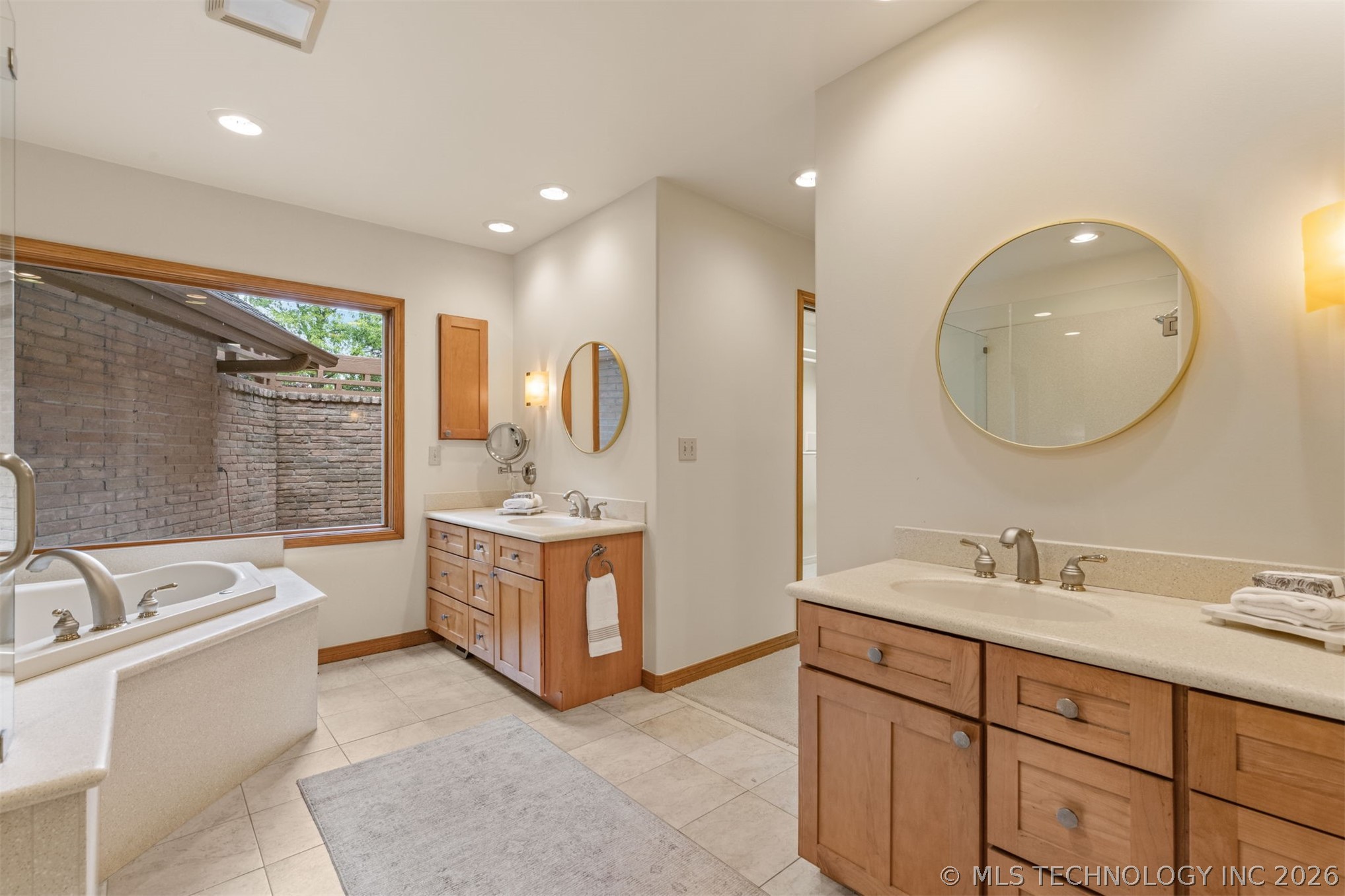 2707 E 67th Place Tulsa OK 74136