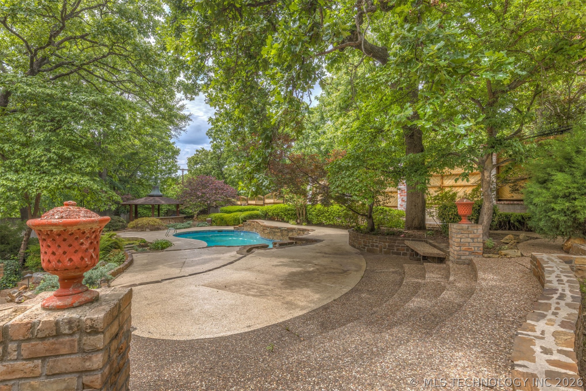 2707 E 67th Place Tulsa OK 74136