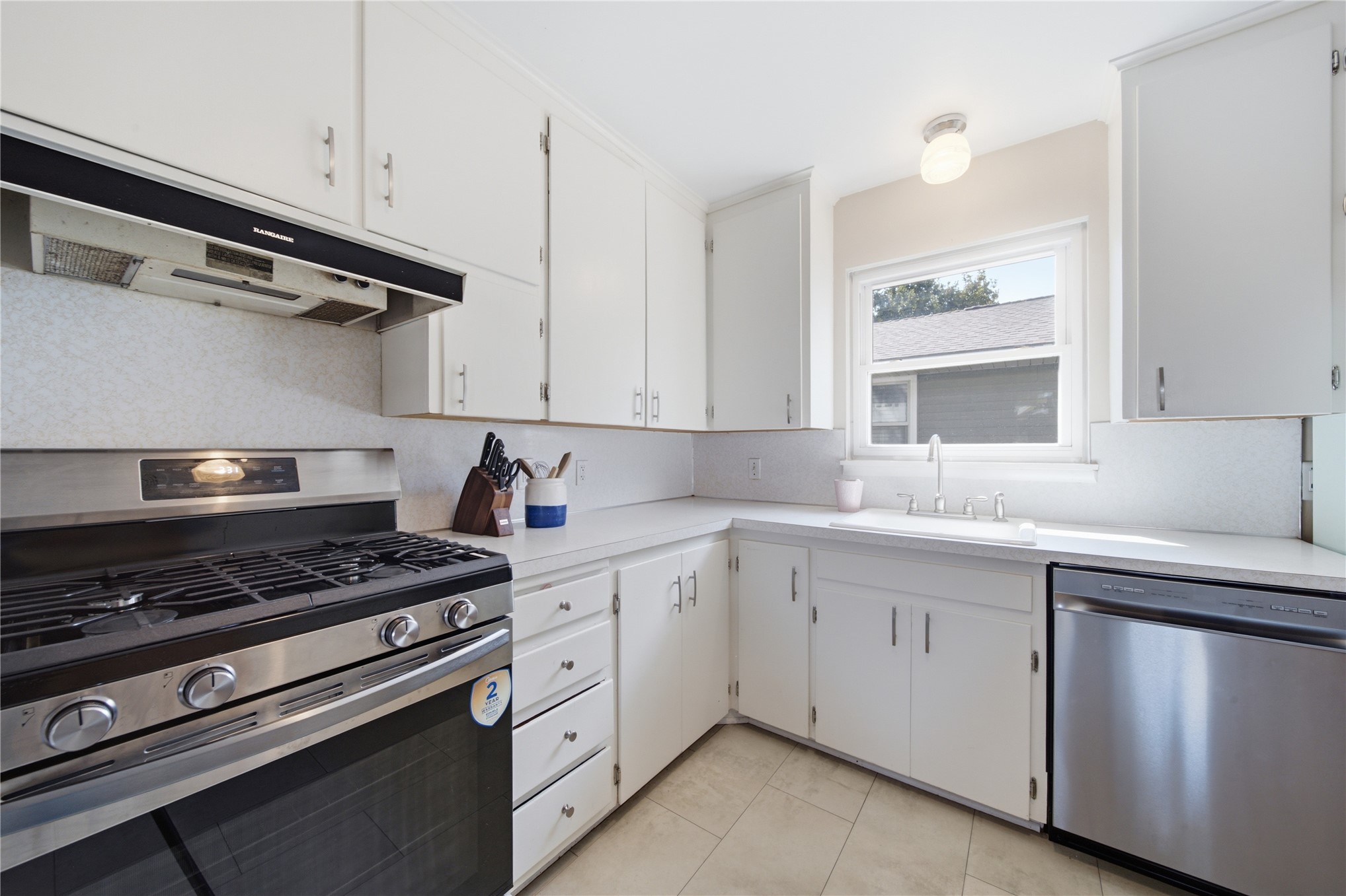 5746 E 27th Place Tulsa OK 74114