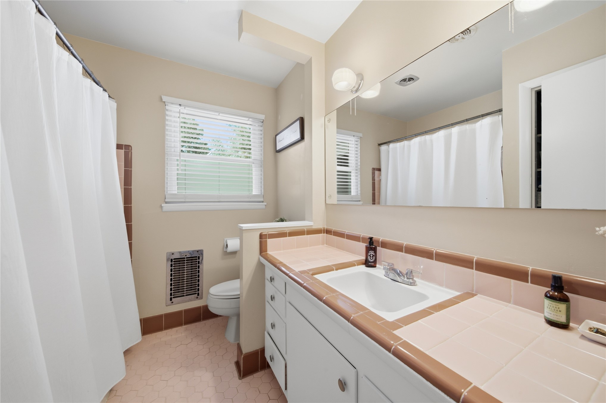 5746 E 27th Place Tulsa OK 74114