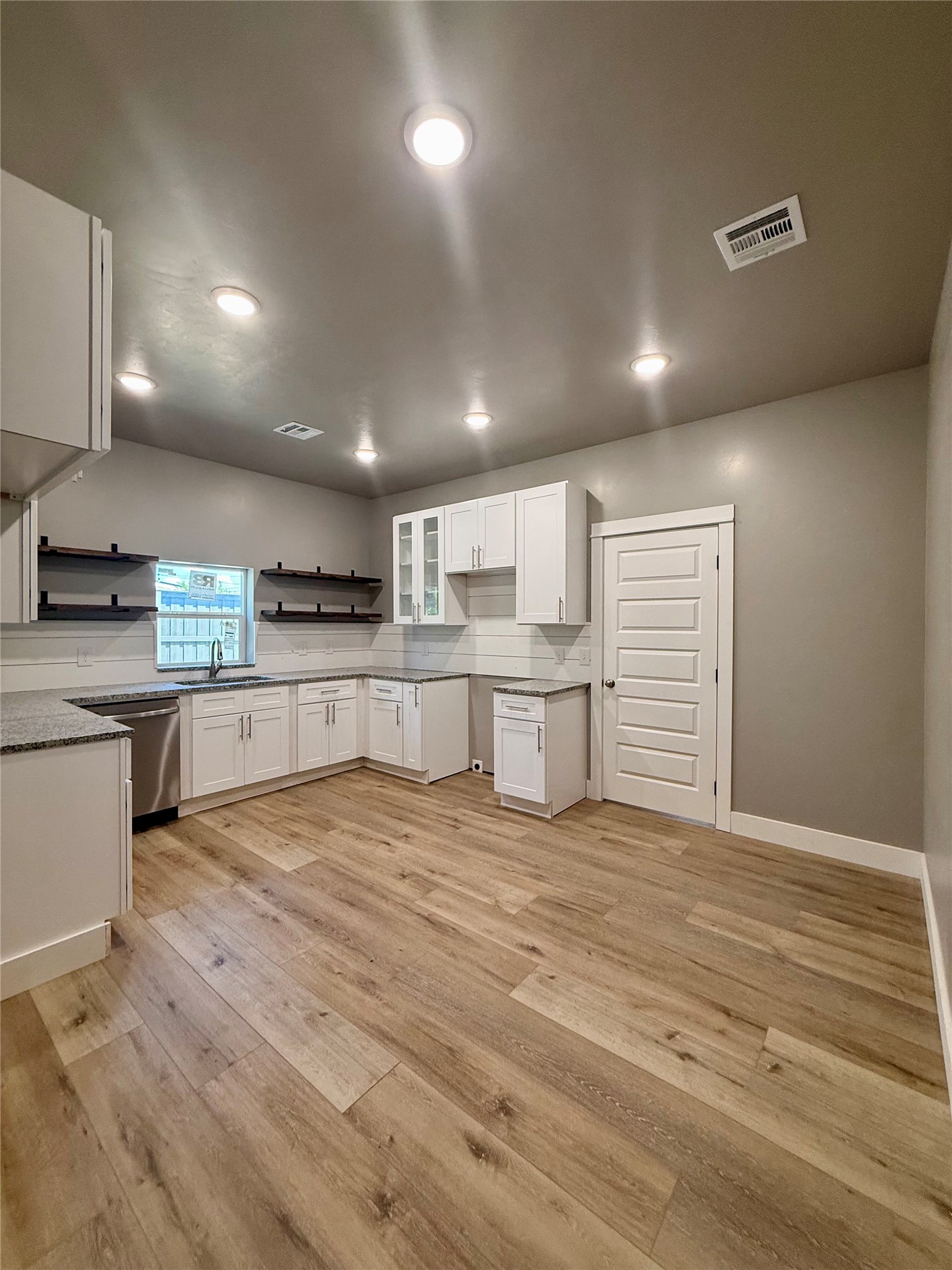 1411 W 1st Street Sulphur OK 73086