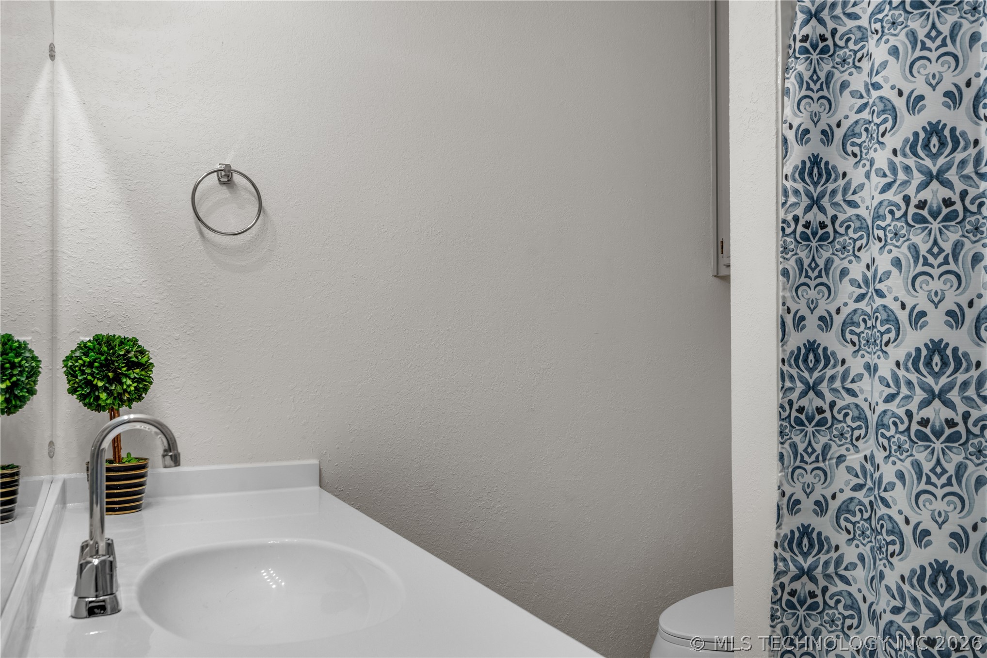 1929 W Oakridge Street Broken Arrow OK 74012