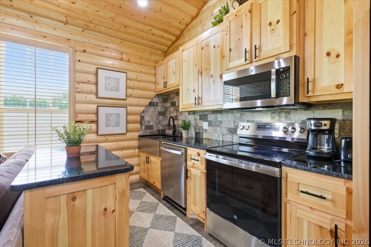 10616 County Road 3560 Byng OK 74820