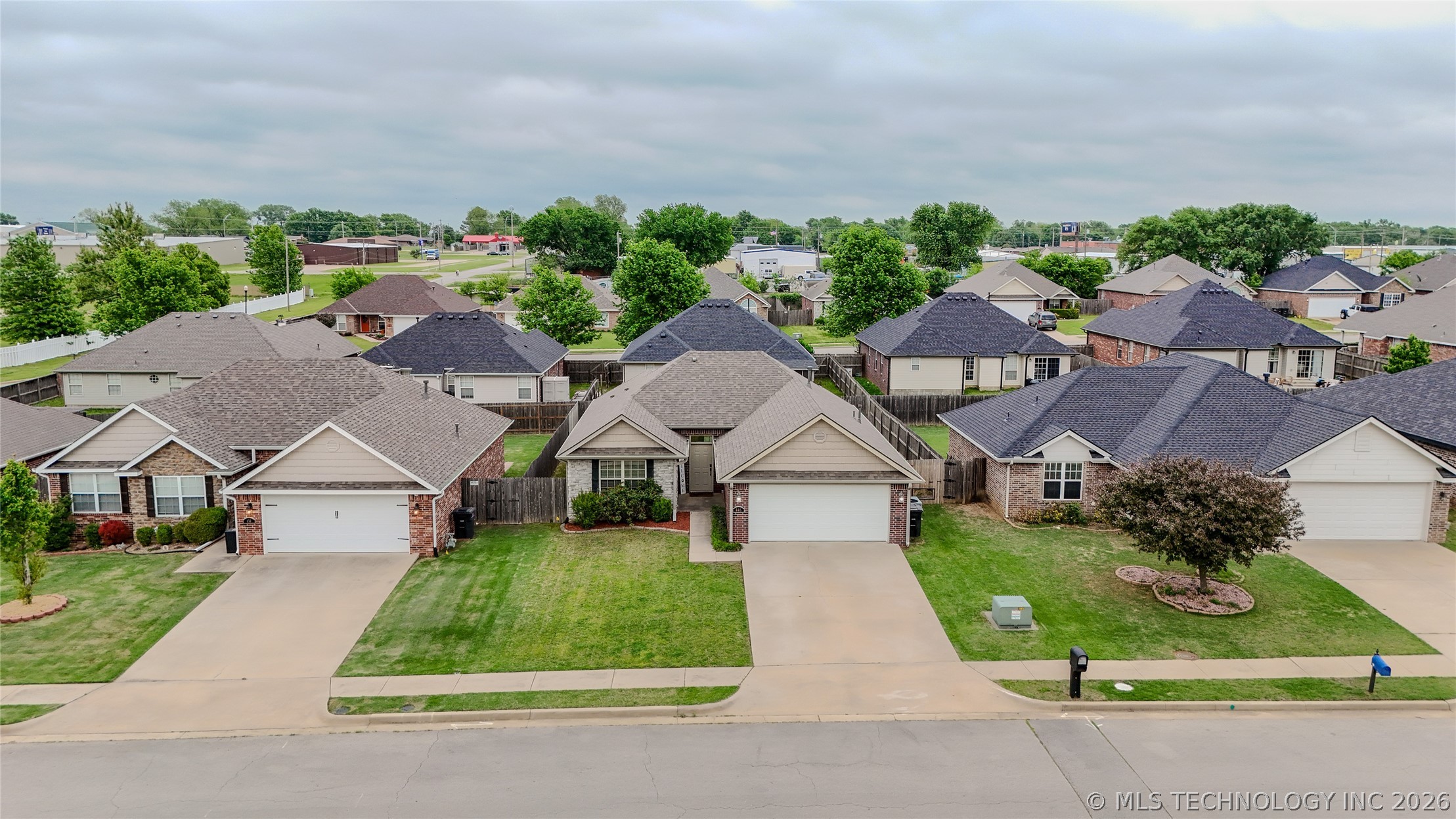 446 NE Katherine Avenue Bartlesville OK 74006