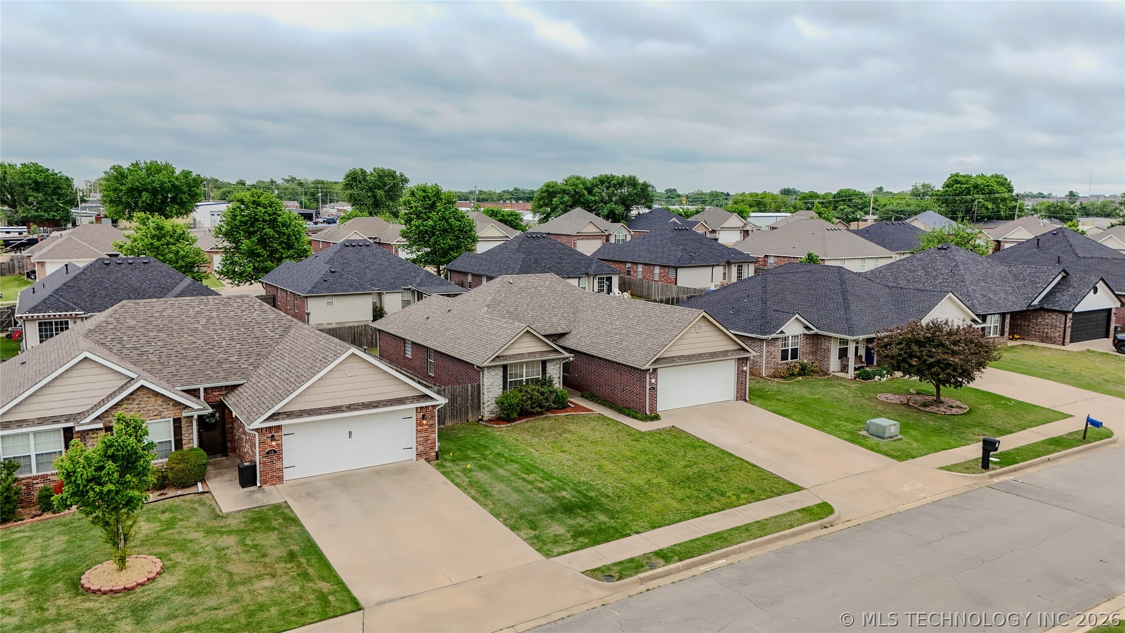 446 NE Katherine Avenue Bartlesville OK 74006