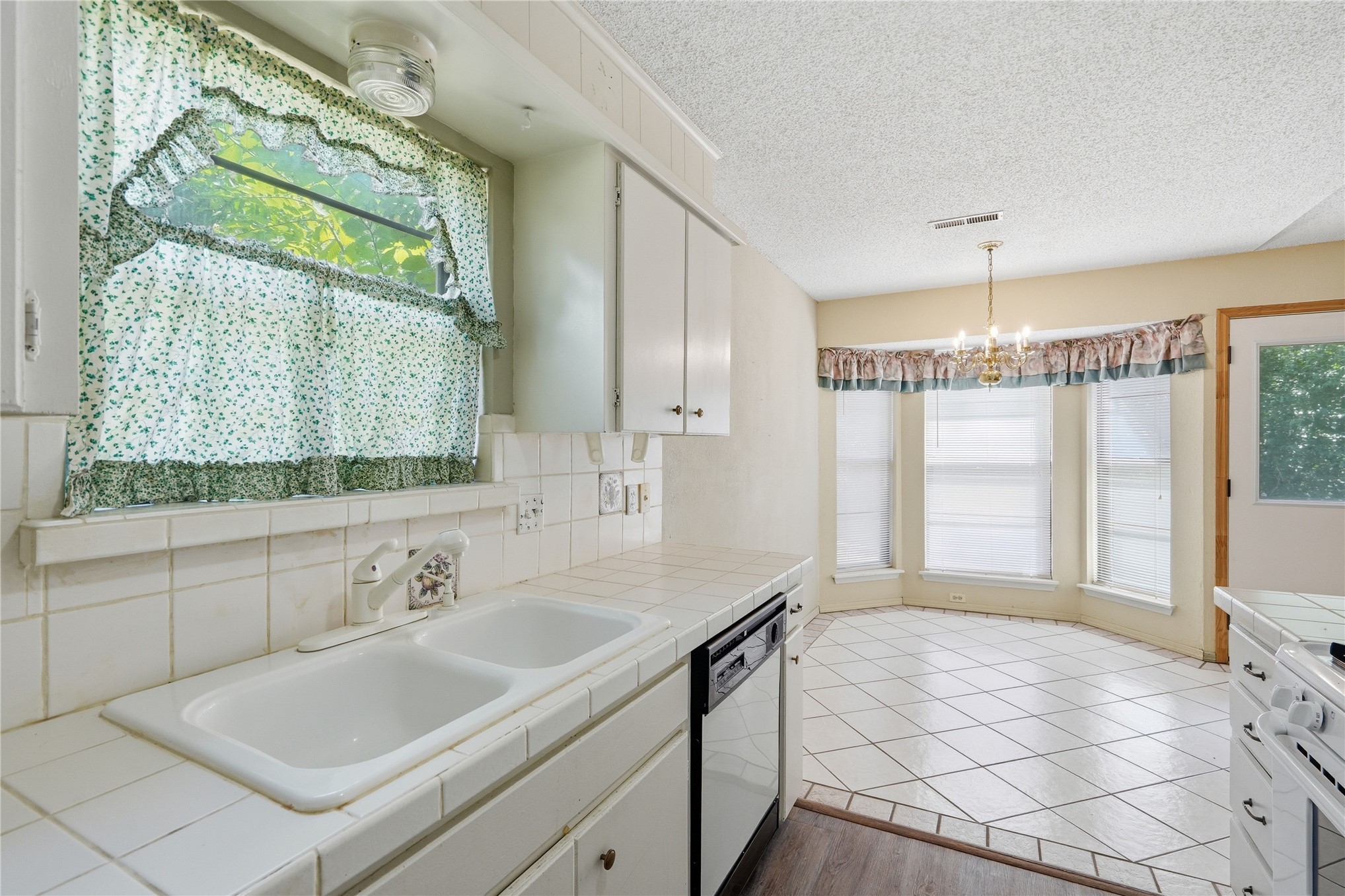4401 S 4th Street Broken Arrow OK 74011