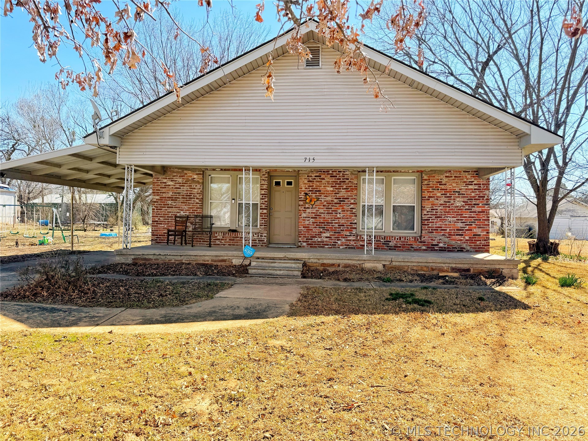 715 N Burgess Holdenville OK 74848