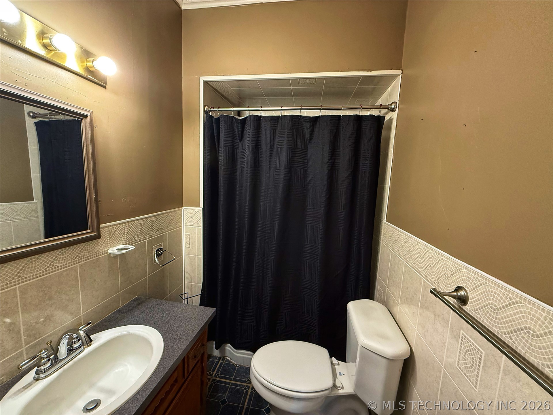 715 N Burgess Holdenville OK 74848