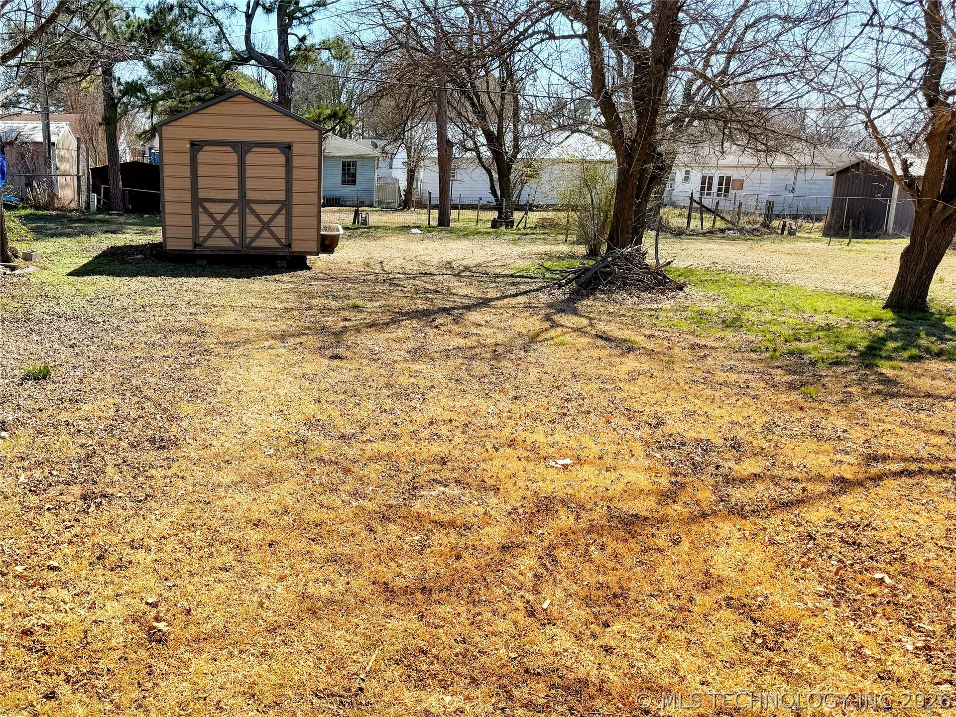 715 N Burgess Holdenville OK 74848