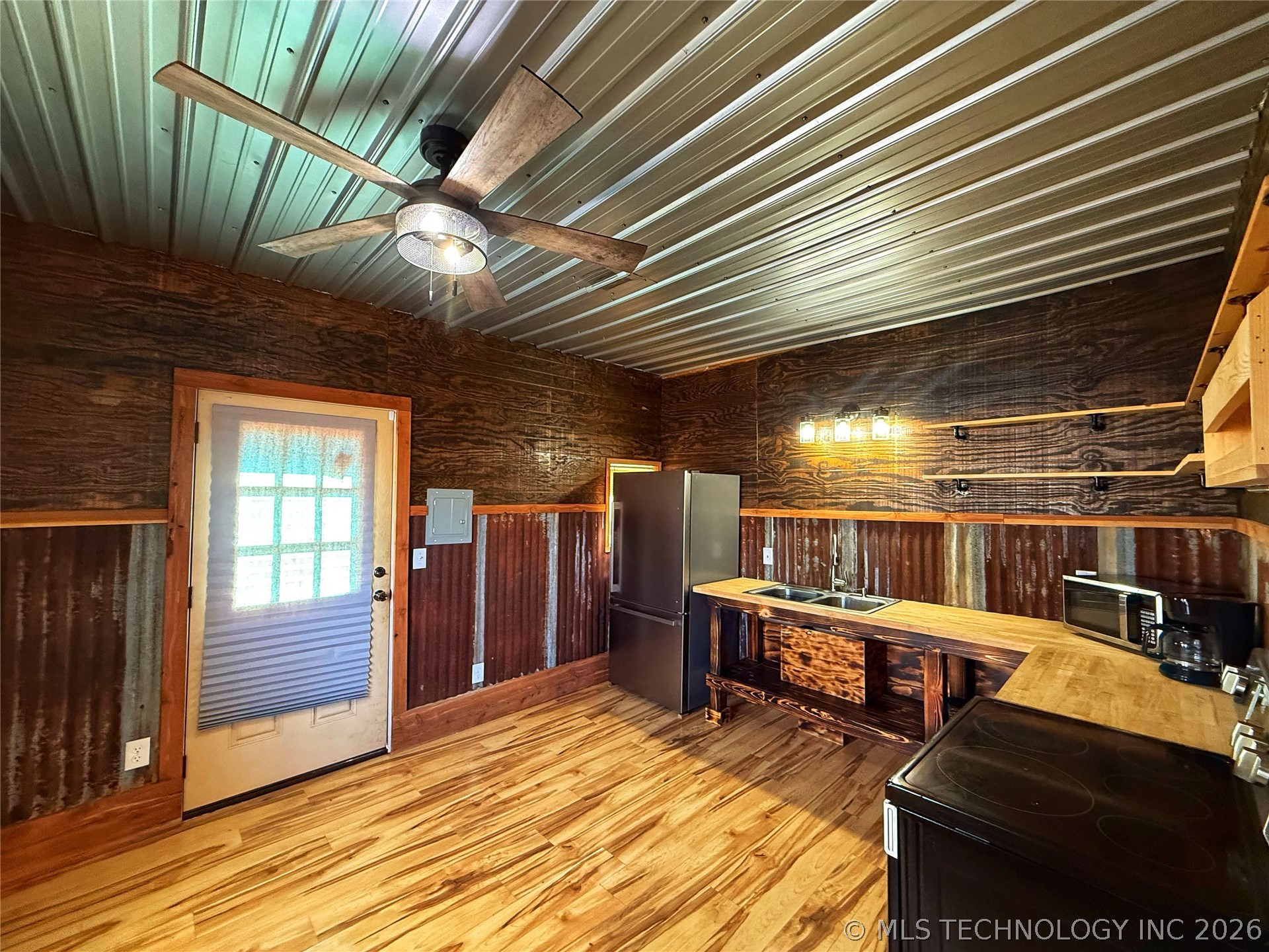 715 N Burgess Holdenville OK 74848