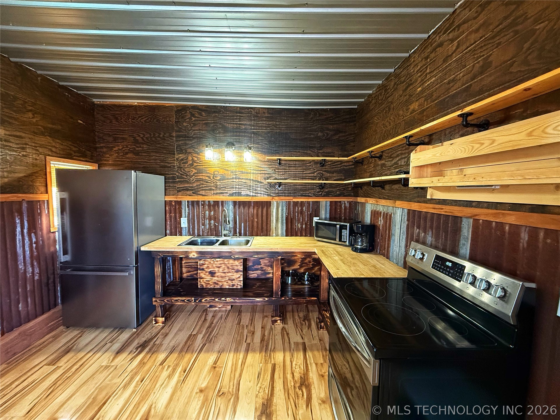 715 N Burgess Holdenville OK 74848
